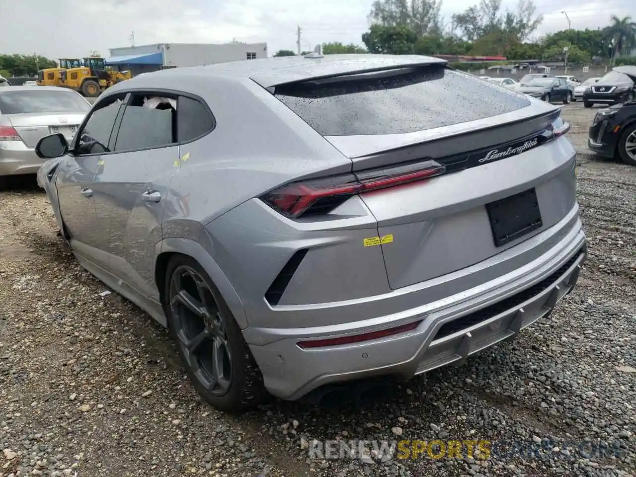 3 Photograph of a damaged car ZPBUA1ZL1LLA07679 LAMBORGHINI ALL MODELS 2020