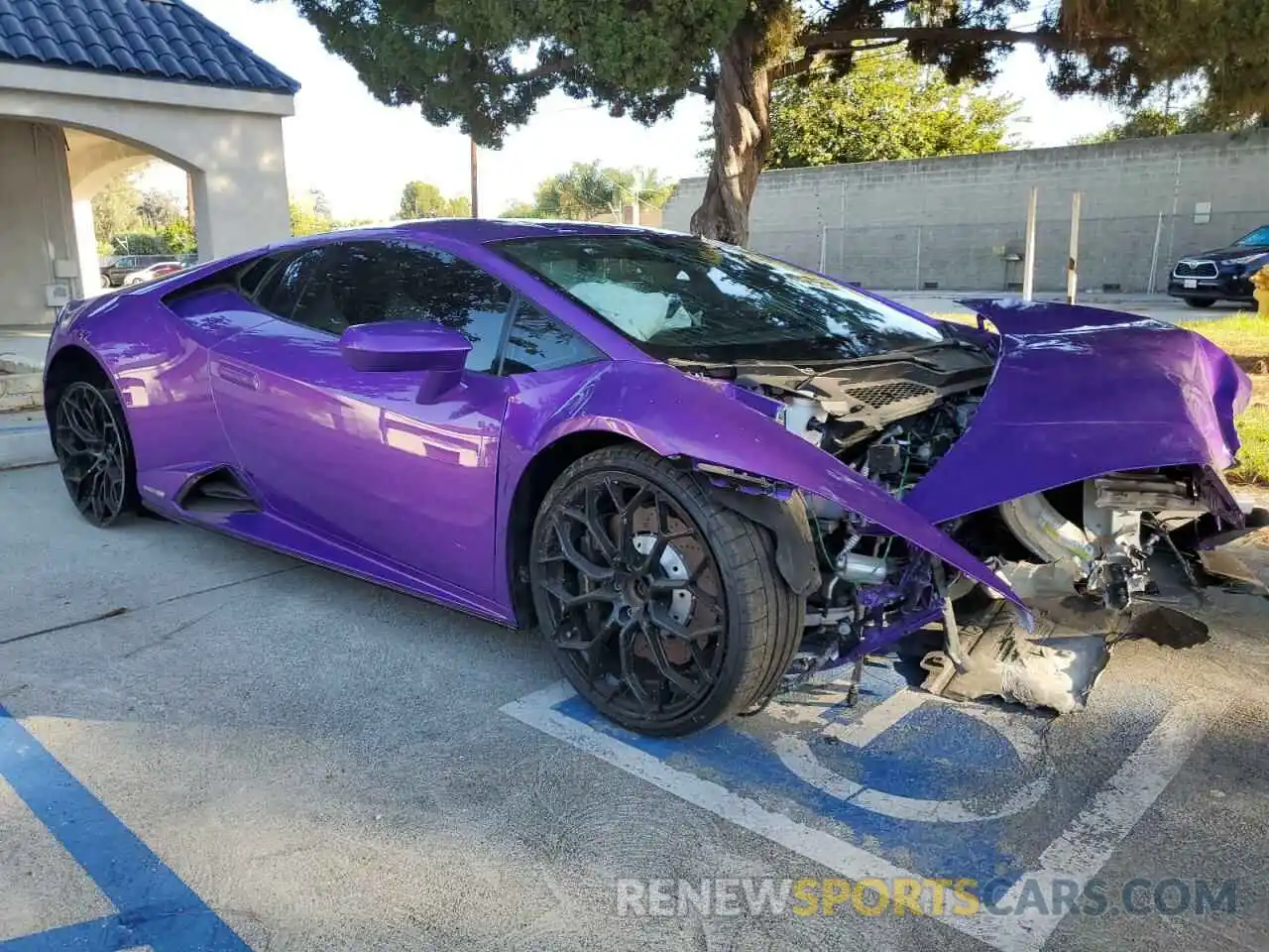 1 Photograph of a damaged car ZHWUF5ZF3MLA17748 LAMBORGHINI ALL MODELS 2021