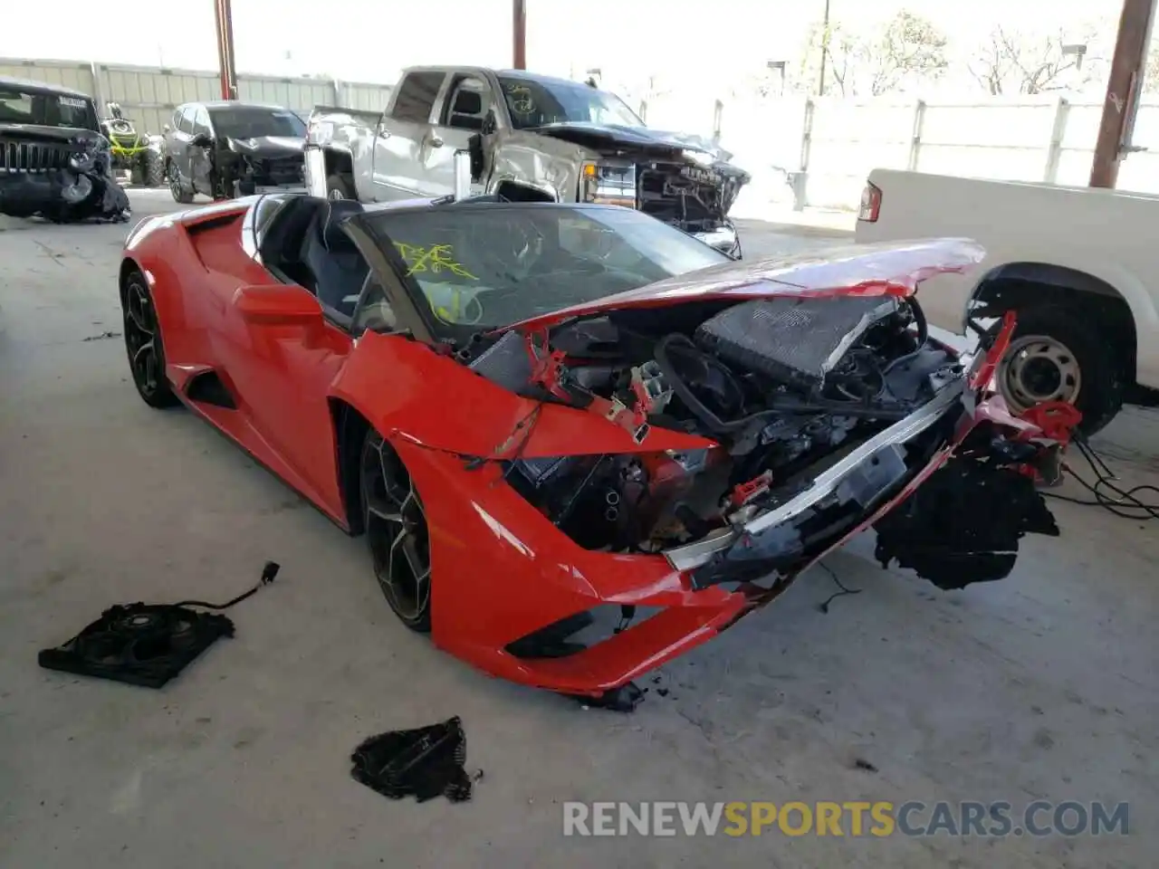 1 Photograph of a damaged car ZHWUT5ZF6MLA16442 LAMBORGHINI ALL MODELS 2021