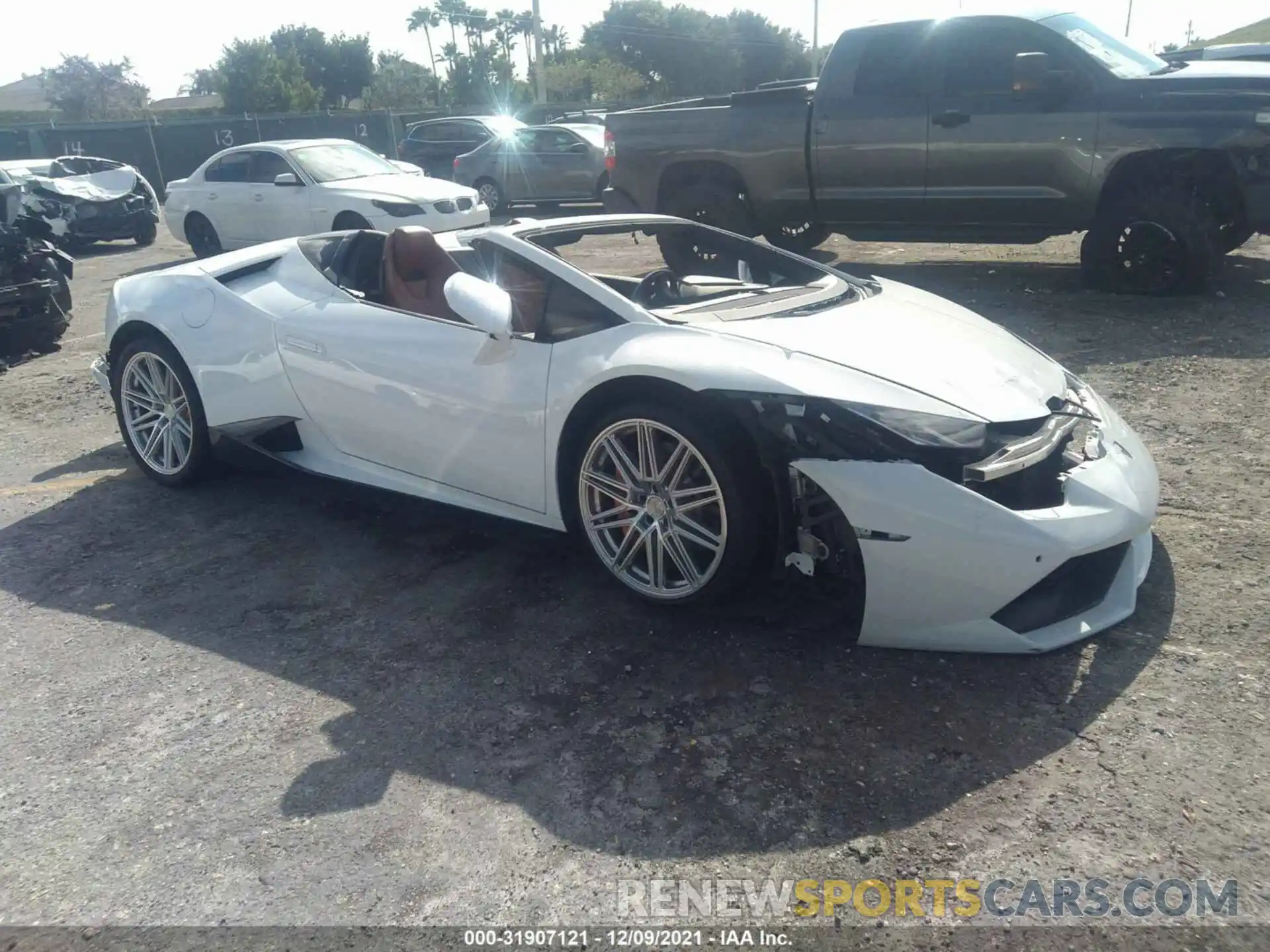 1 Photograph of a damaged car ZHWCR2ZF4KLA11293 LAMBORGHINI HURACAN 2019