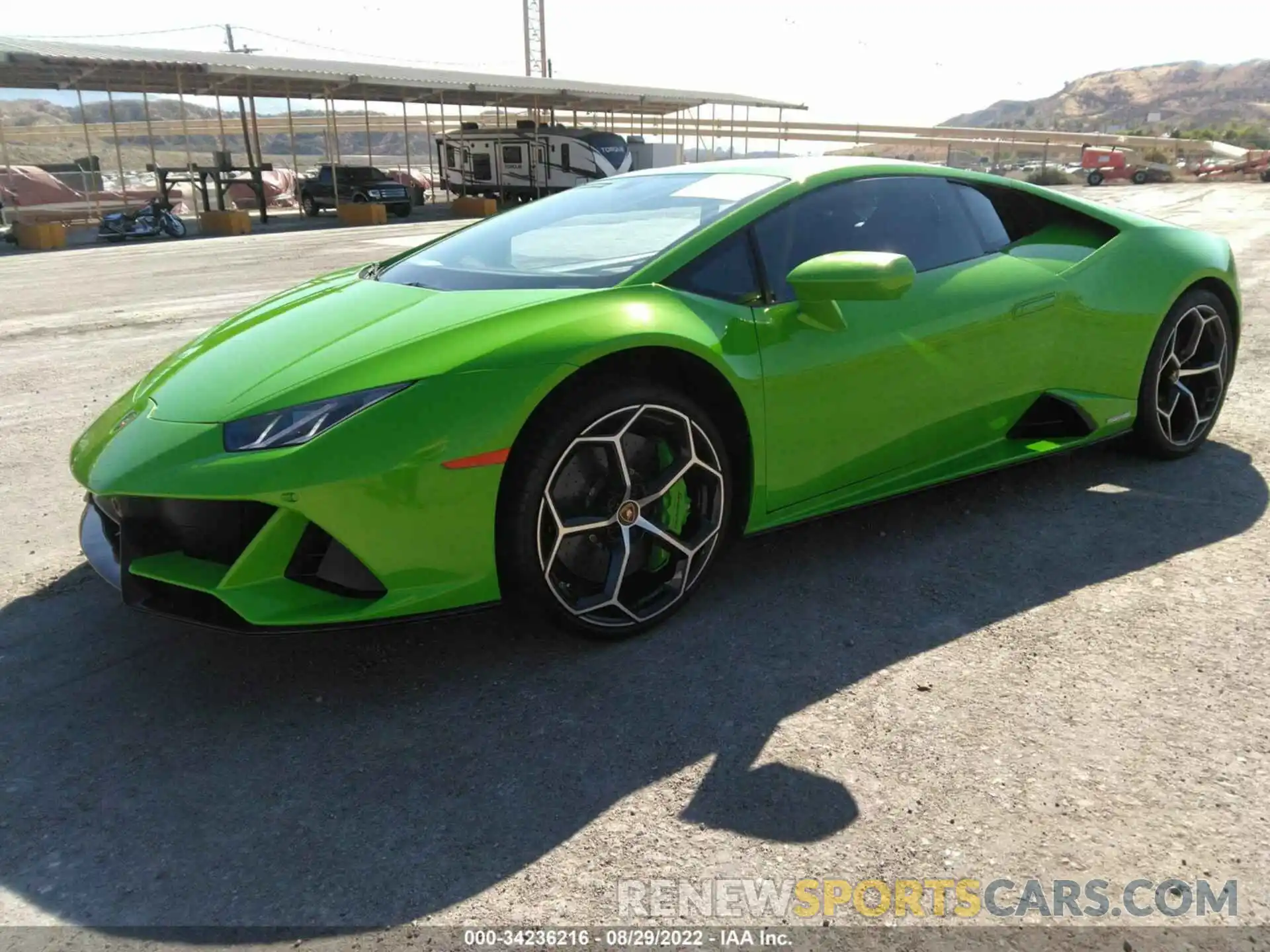 2 Photograph of a damaged car ZHWUF4ZF7LLA13422 LAMBORGHINI HURACAN EVO 2020