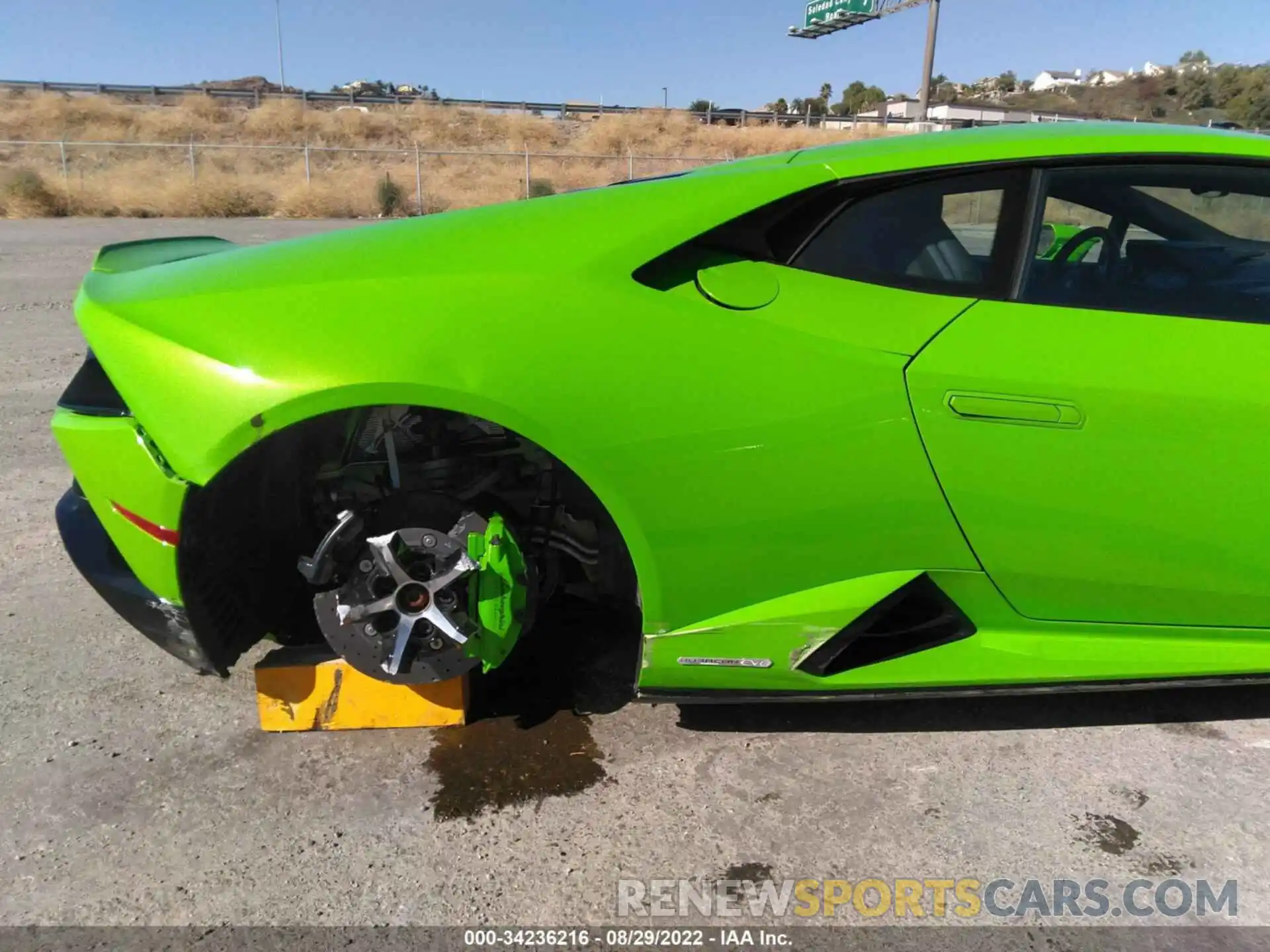 6 Photograph of a damaged car ZHWUF4ZF7LLA13422 LAMBORGHINI HURACAN EVO 2020