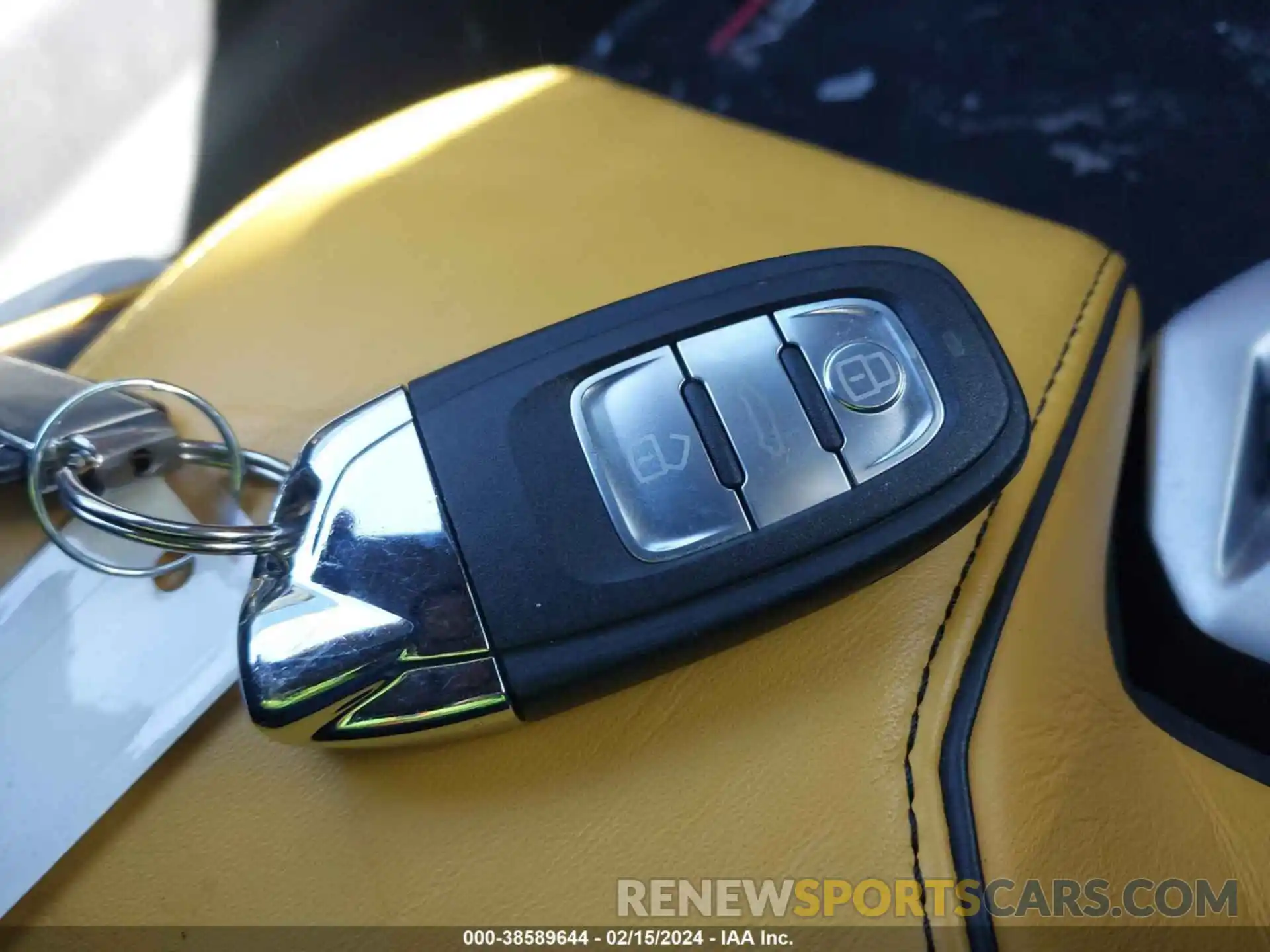 11 Photograph of a damaged car ZHWUT5ZF7LLA15167 LAMBORGHINI HURACAN EVO 2020