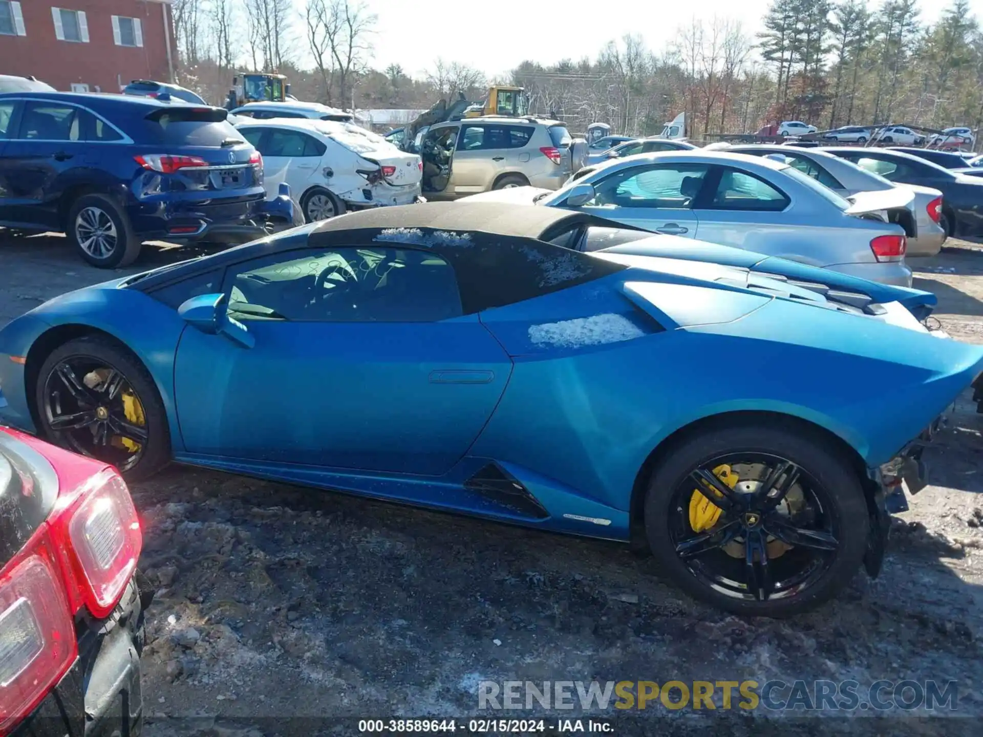 15 Photograph of a damaged car ZHWUT5ZF7LLA15167 LAMBORGHINI HURACAN EVO 2020