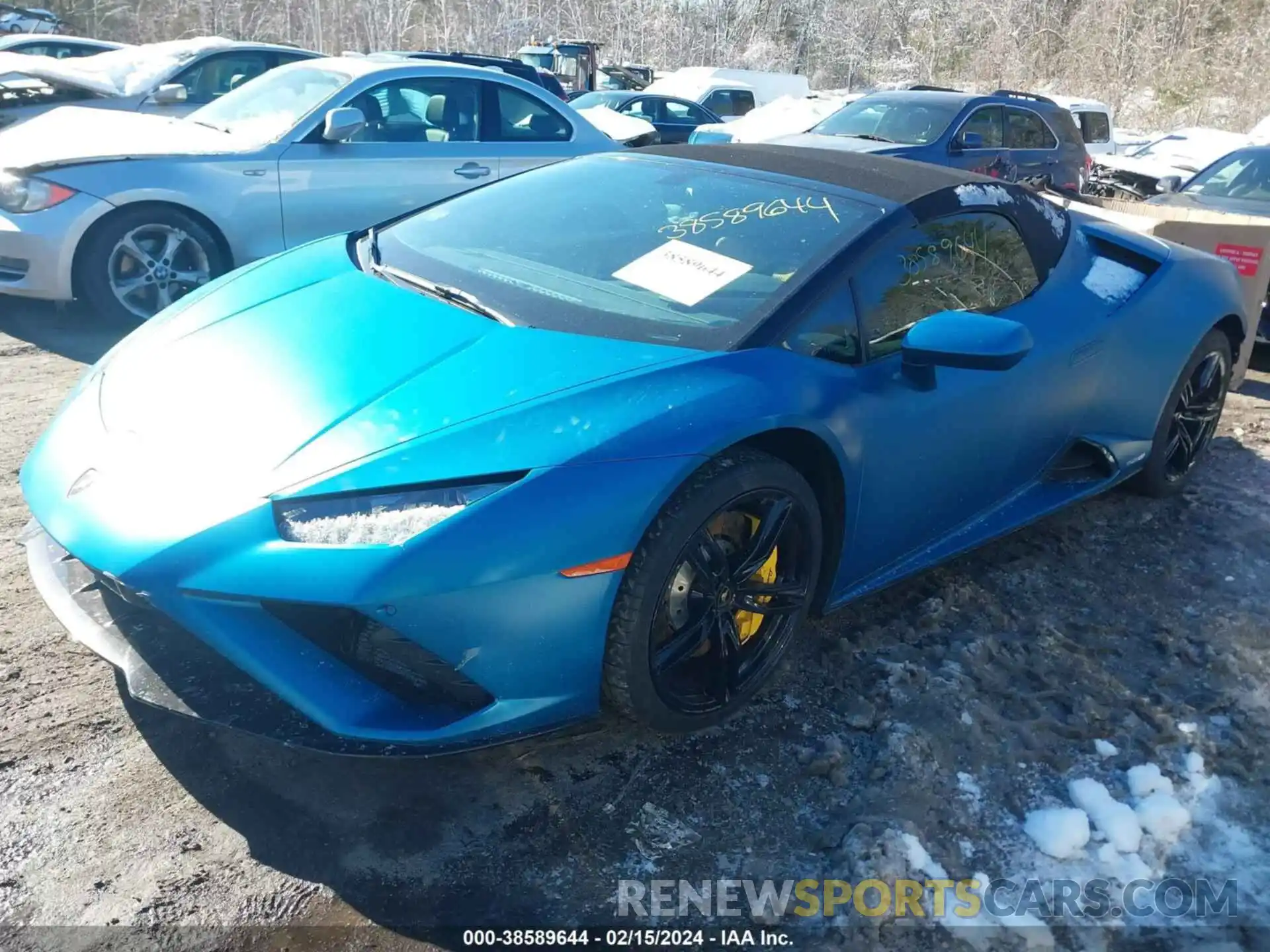 2 Photograph of a damaged car ZHWUT5ZF7LLA15167 LAMBORGHINI HURACAN EVO 2020