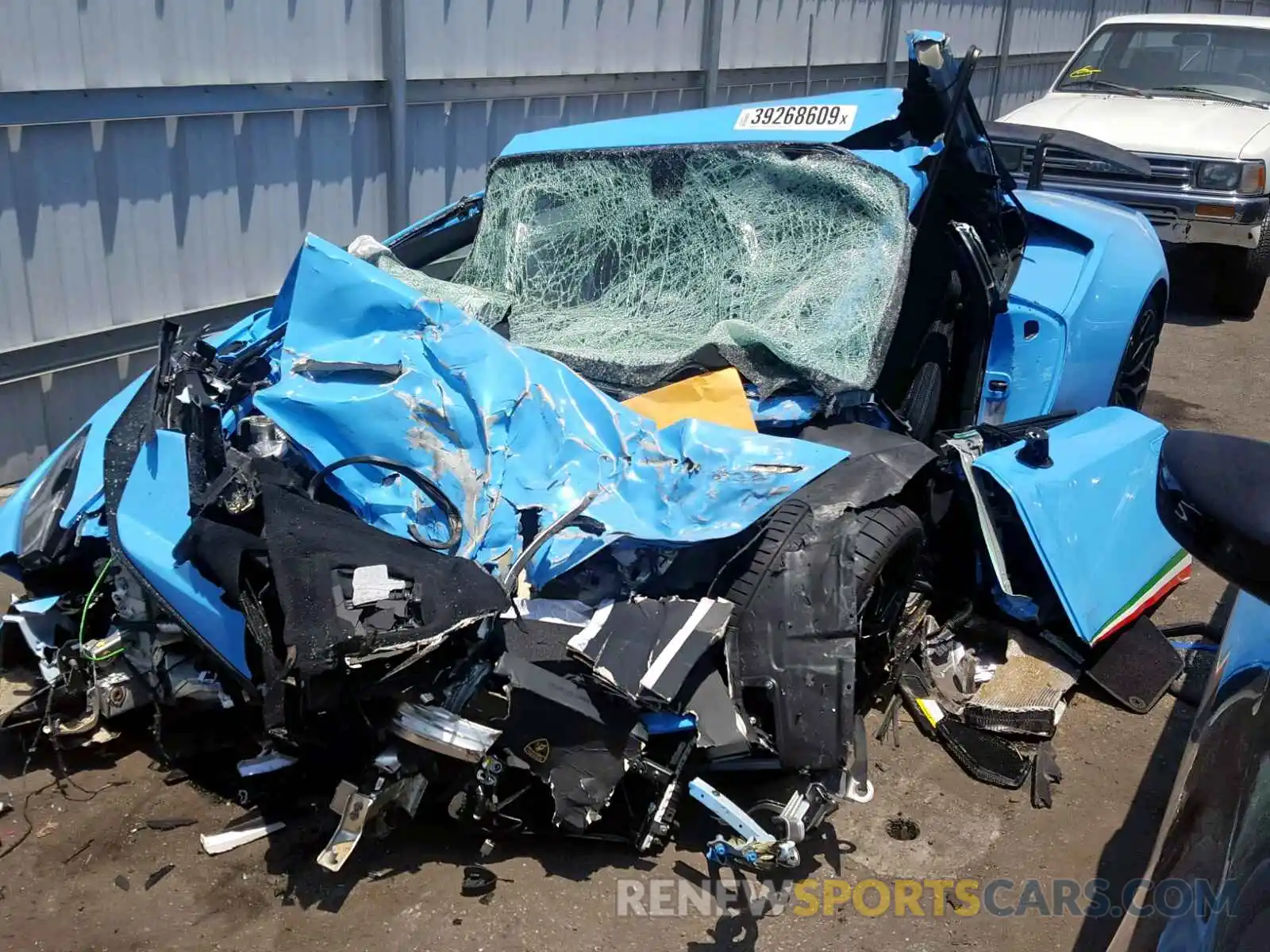 2 Photograph of a damaged car ZHWUD4ZF8KLA11988 LAMBORGHINI HURACAN PE 2019