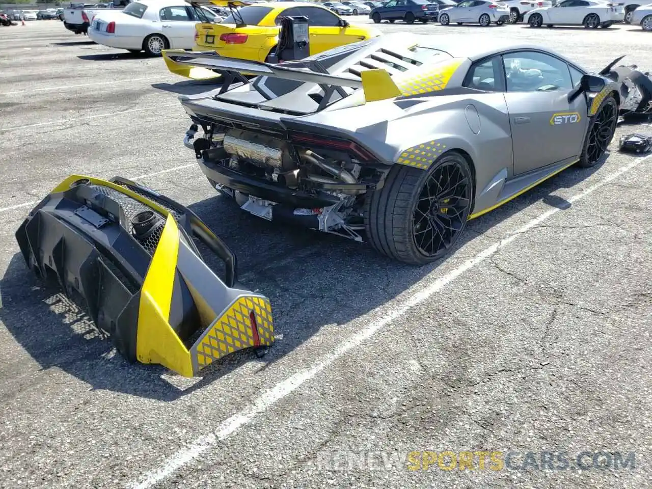 4 Photograph of a damaged car ZHWUA6ZX9NLA18143 LAMBORGHINI HURACAN ST 2022