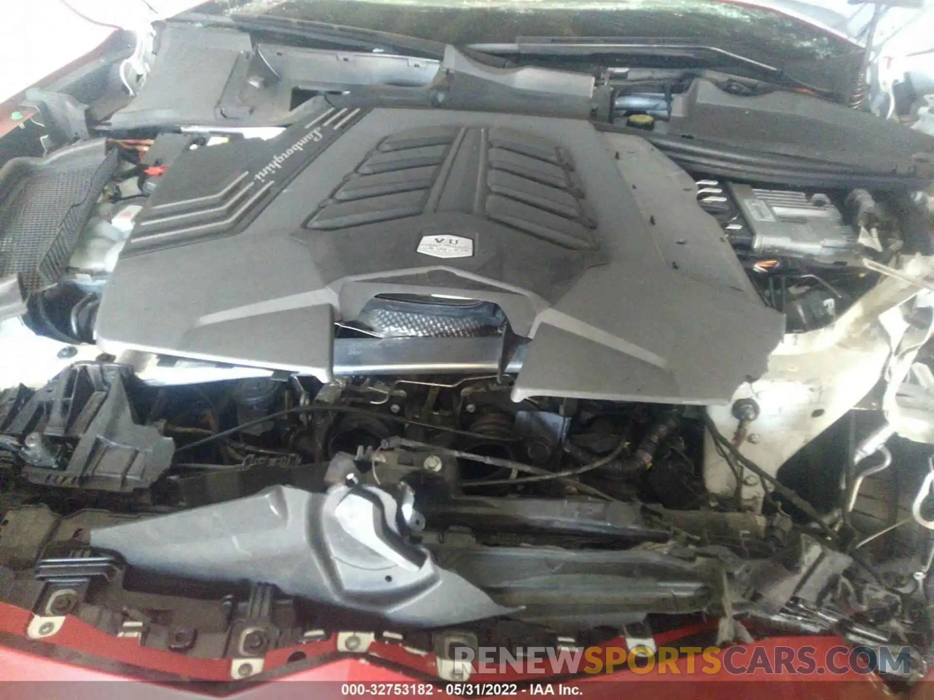 10 Photograph of a damaged car ZPBUA1ZL1KLA00858 LAMBORGHINI URUS 2019