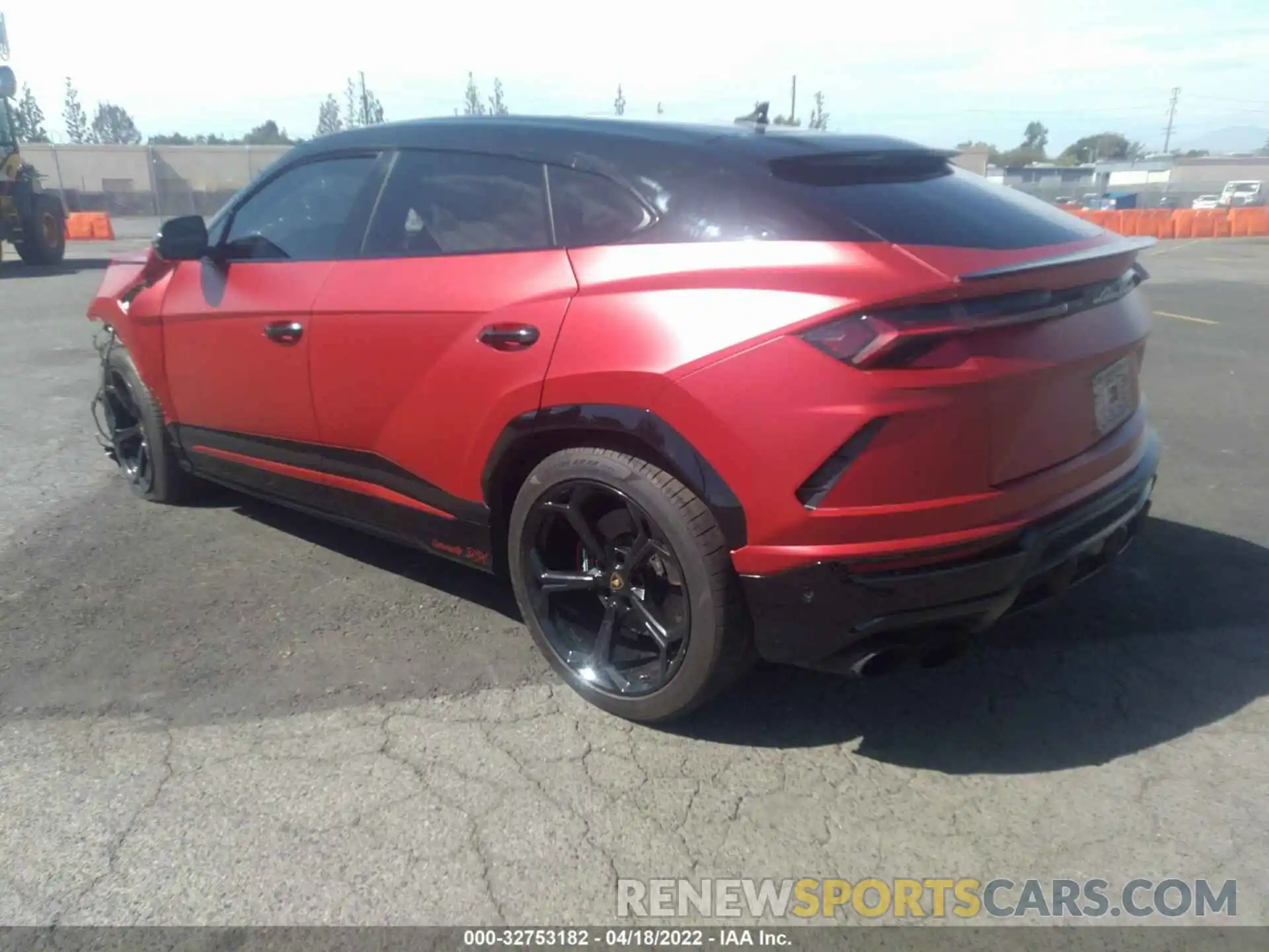 3 Photograph of a damaged car ZPBUA1ZL1KLA00858 LAMBORGHINI URUS 2019