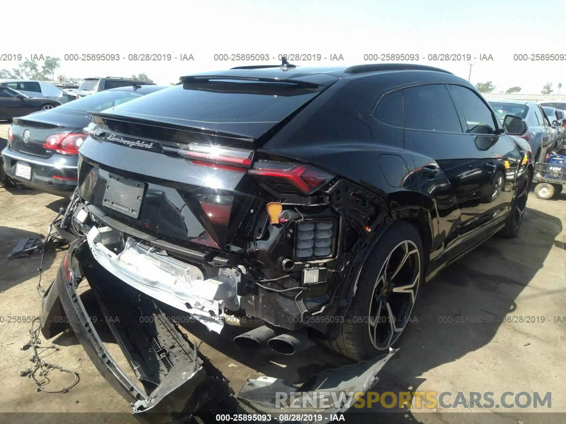 4 Фотография поврежденного автомобиля ZPBUA1ZL1KLA01220 LAMBORGHINI URUS 2019