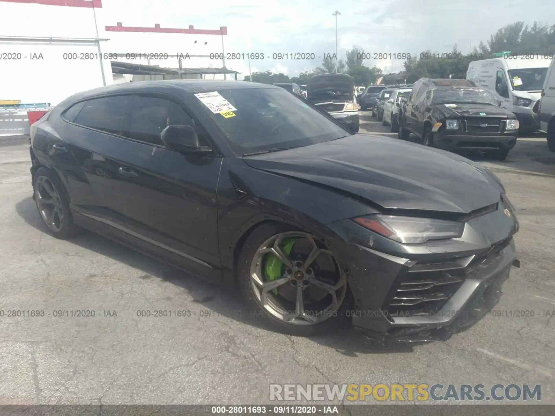 1 Photograph of a damaged car ZPBUA1ZL2KLA04966 LAMBORGHINI URUS 2019