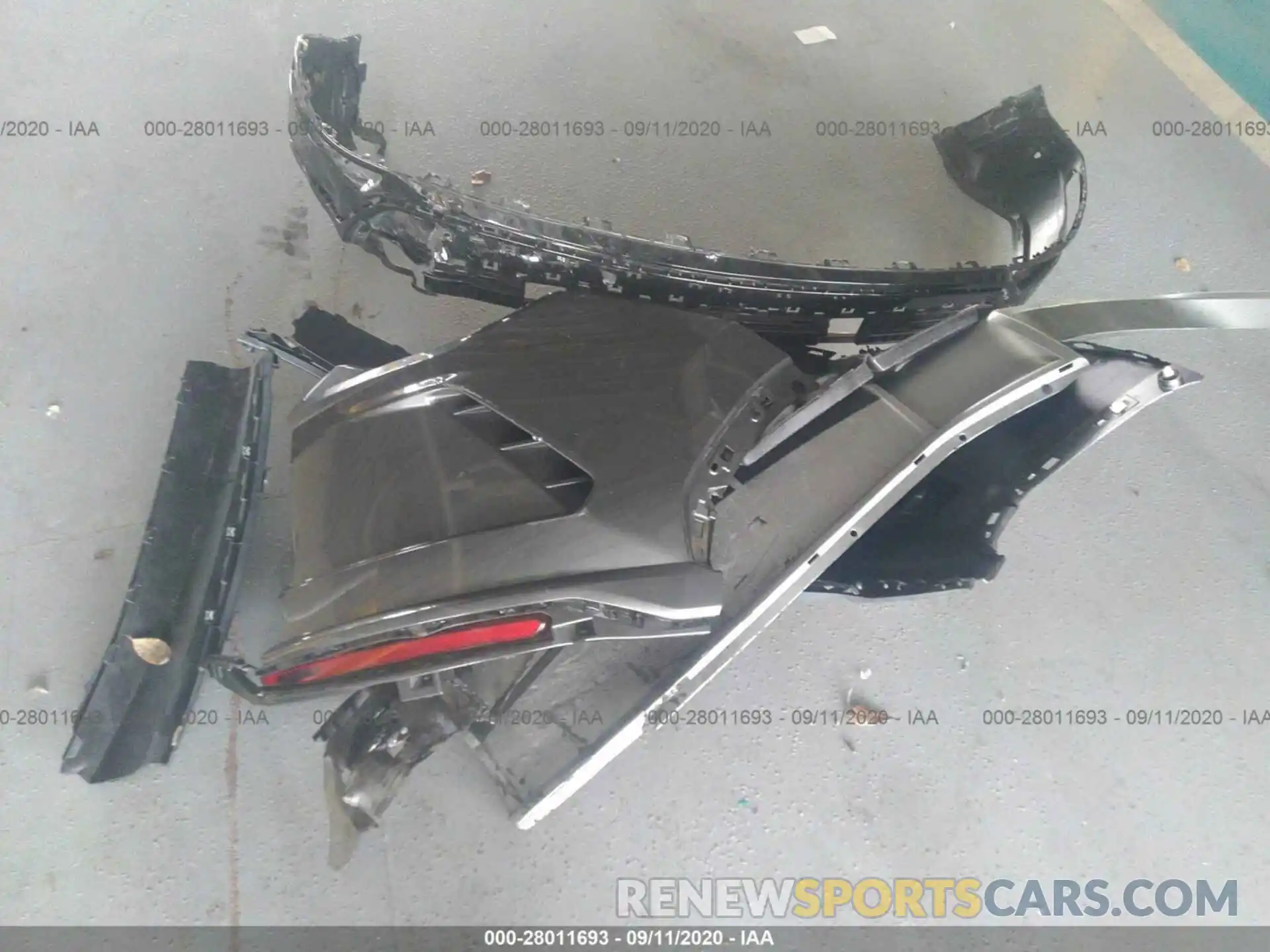 12 Photograph of a damaged car ZPBUA1ZL2KLA04966 LAMBORGHINI URUS 2019