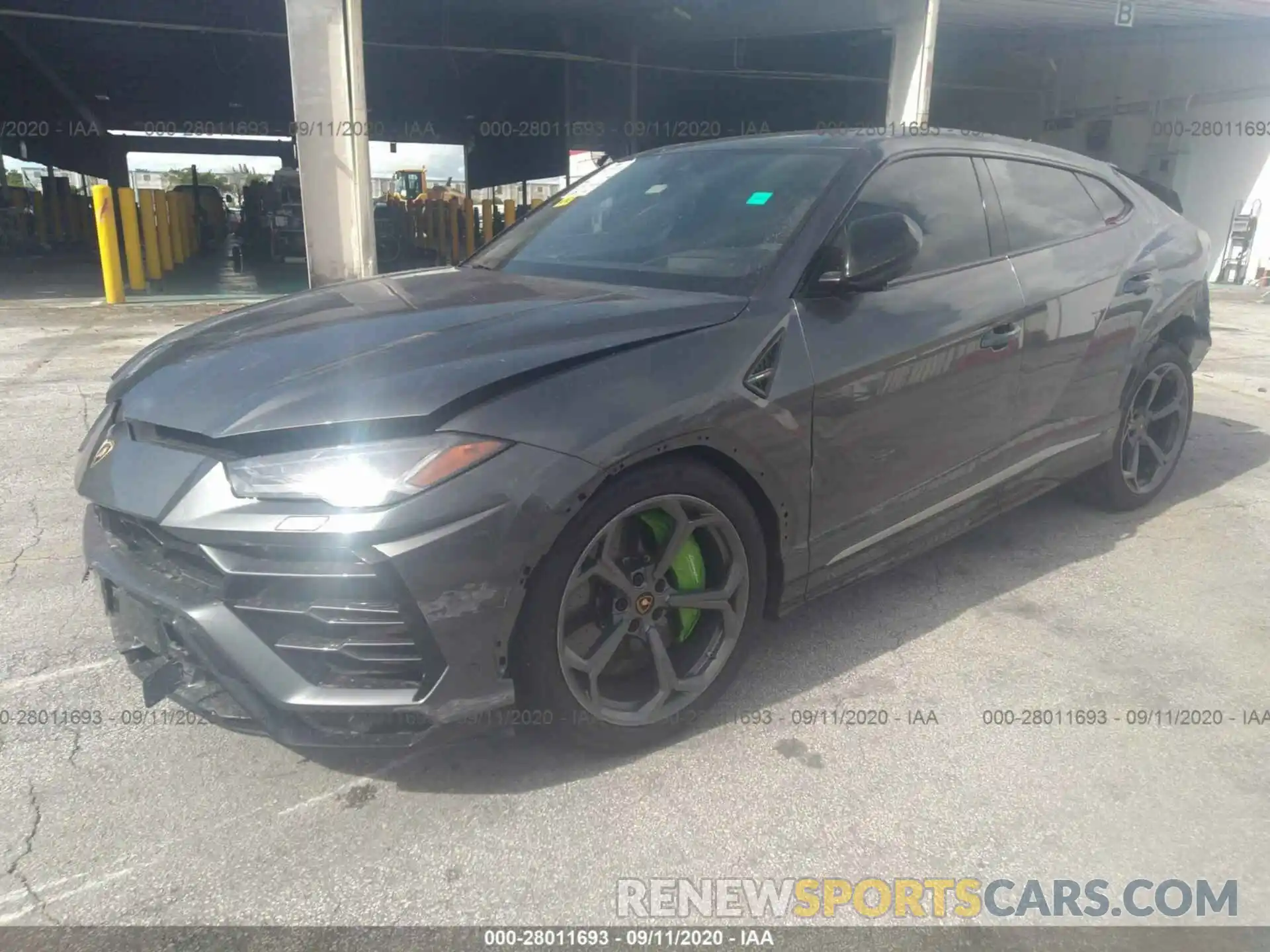 2 Photograph of a damaged car ZPBUA1ZL2KLA04966 LAMBORGHINI URUS 2019