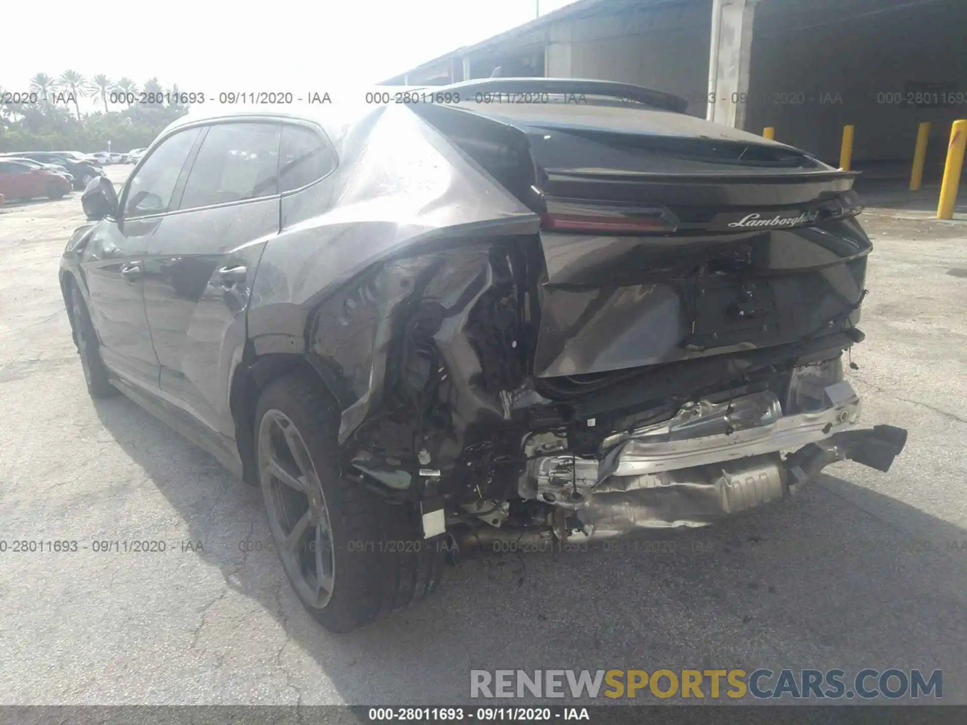 6 Photograph of a damaged car ZPBUA1ZL2KLA04966 LAMBORGHINI URUS 2019