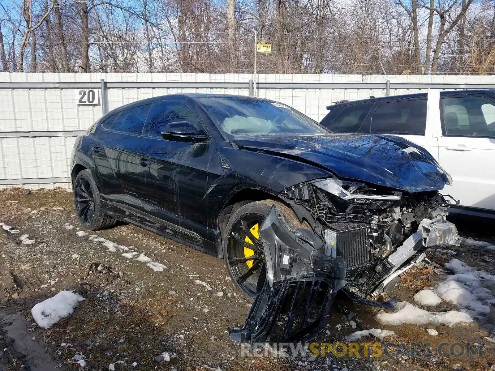 1 Photograph of a damaged car ZPBUA1ZL8KLA04079 LAMBORGHINI URUS 2019