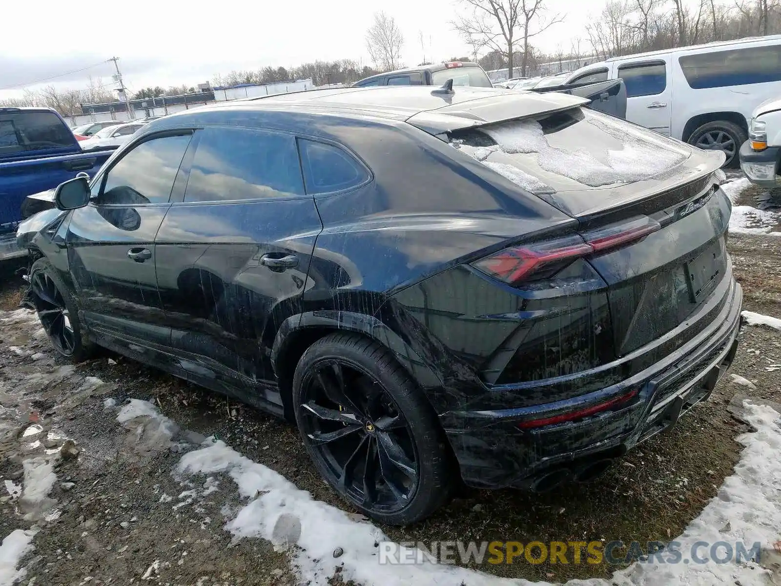 3 Фотография поврежденного автомобиля ZPBUA1ZL8KLA04079 LAMBORGHINI URUS 2019