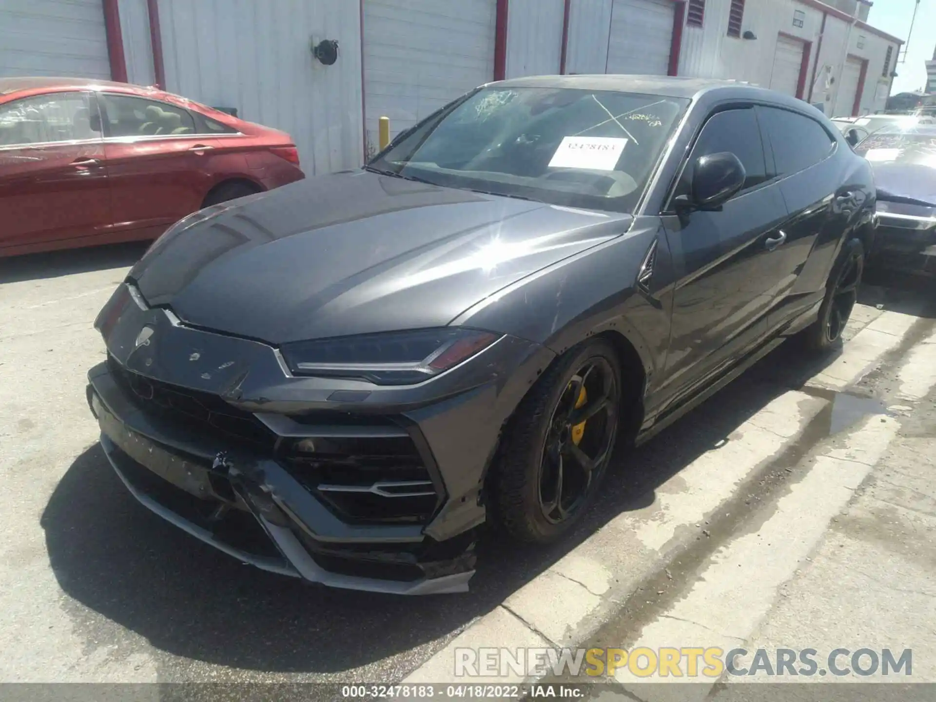 2 Photograph of a damaged car ZPBUA1ZL9KLA01112 LAMBORGHINI URUS 2019