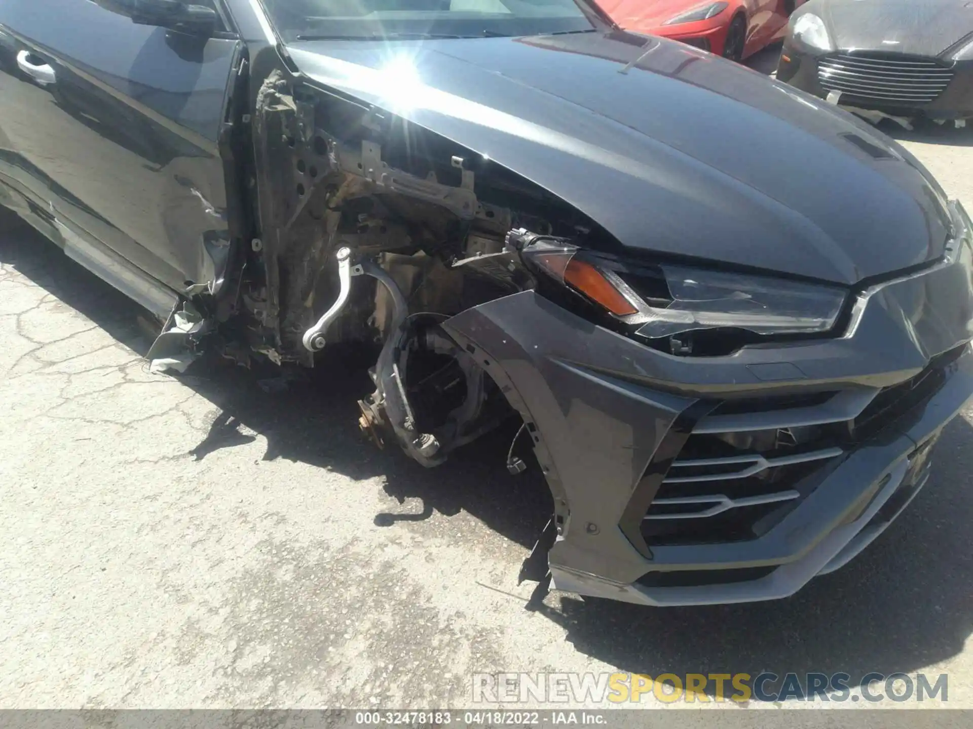 6 Photograph of a damaged car ZPBUA1ZL9KLA01112 LAMBORGHINI URUS 2019