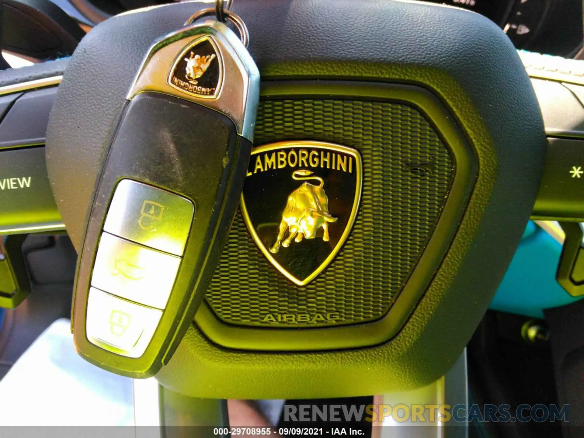 11 Photograph of a damaged car ZPBUA1ZLXKLA00941 LAMBORGHINI URUS 2019