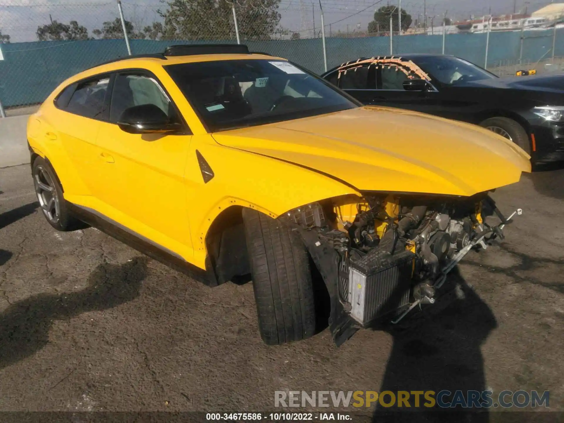 1 Photograph of a damaged car ZPBUA1ZLXKLA01121 LAMBORGHINI URUS 2019