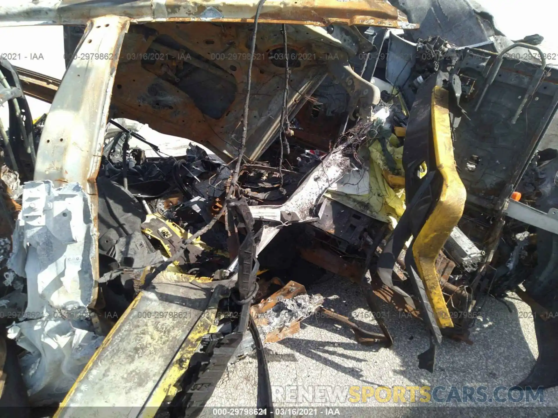 8 Photograph of a damaged car ZPBUA1ZLXKLA02480 LAMBORGHINI URUS 2019