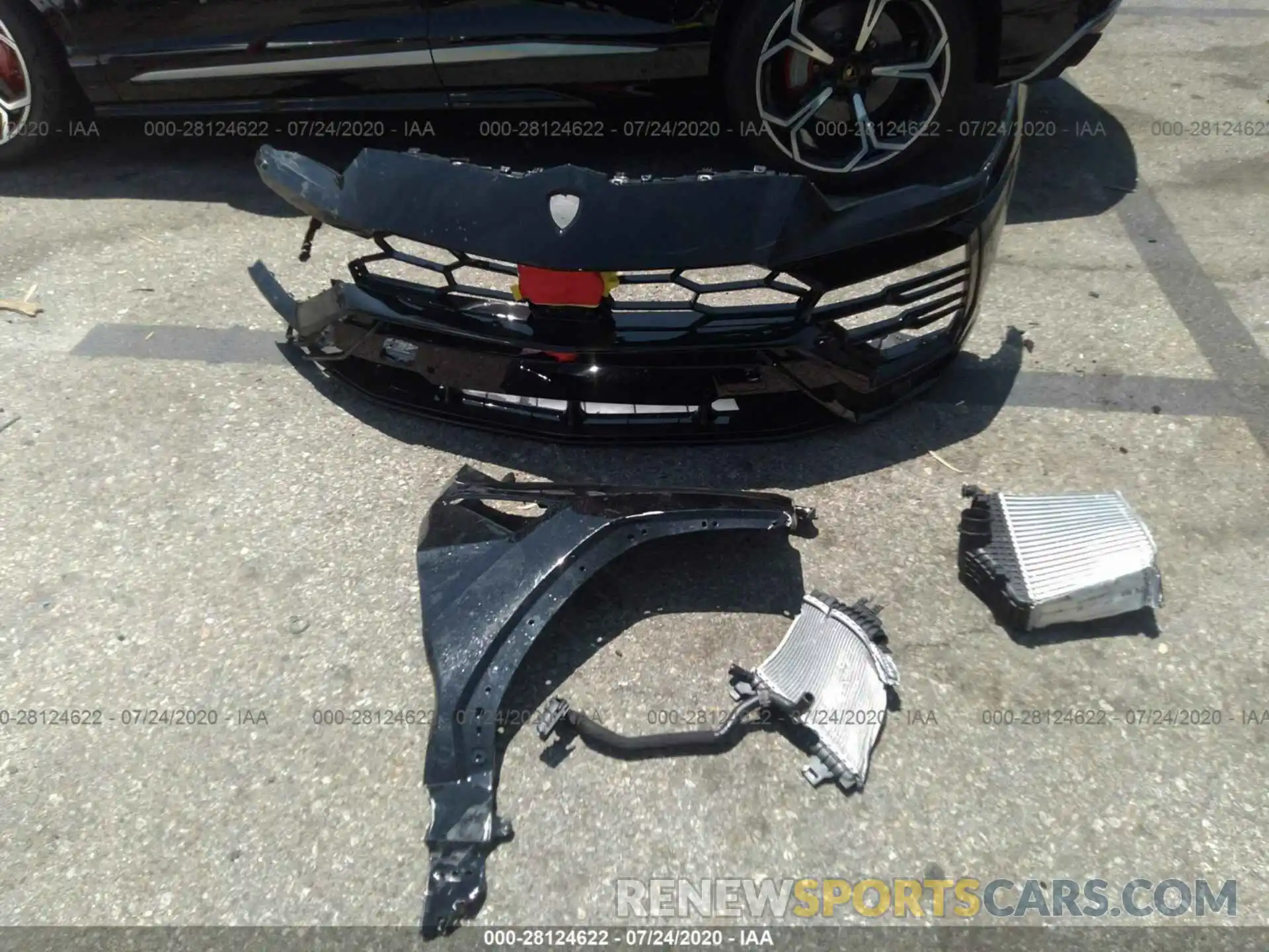 12 Photograph of a damaged car ZPBUA1ZL1LLA07701 LAMBORGHINI URUS 2020