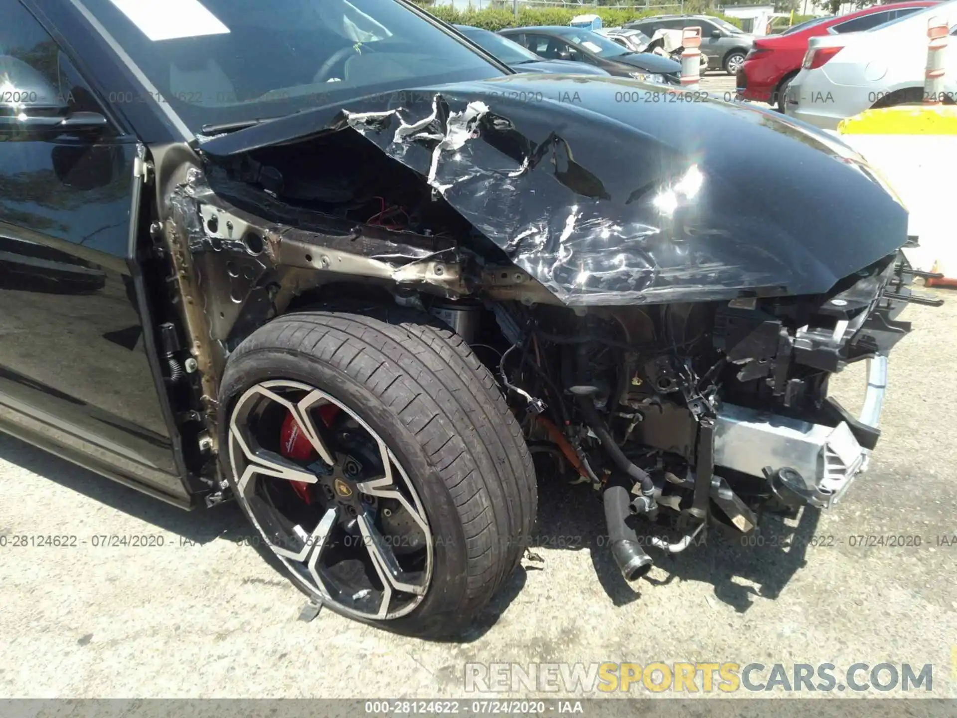 6 Photograph of a damaged car ZPBUA1ZL1LLA07701 LAMBORGHINI URUS 2020