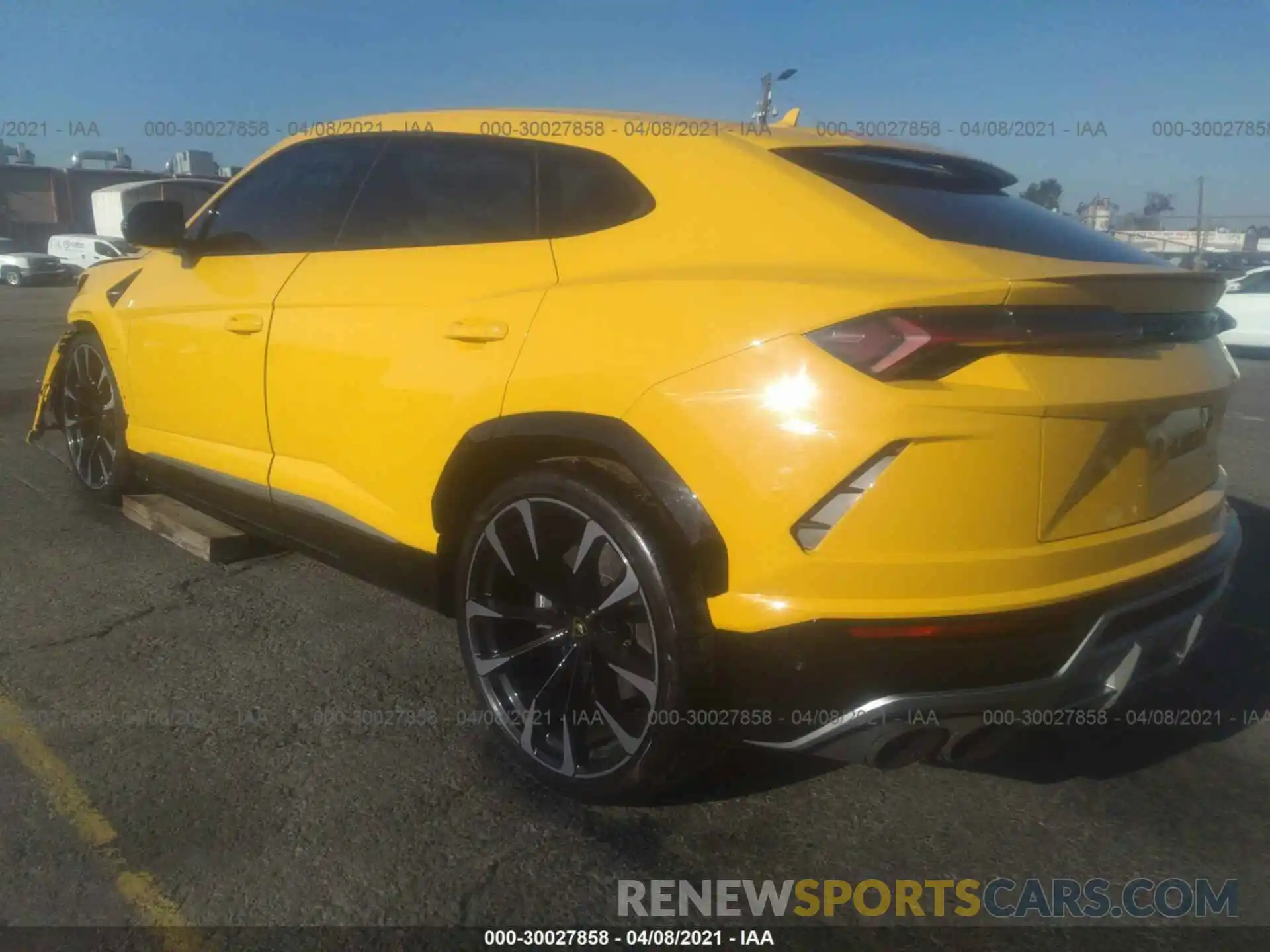 3 Photograph of a damaged car ZPBUA1ZL9MLA11786 LAMBORGHINI URUS 2021