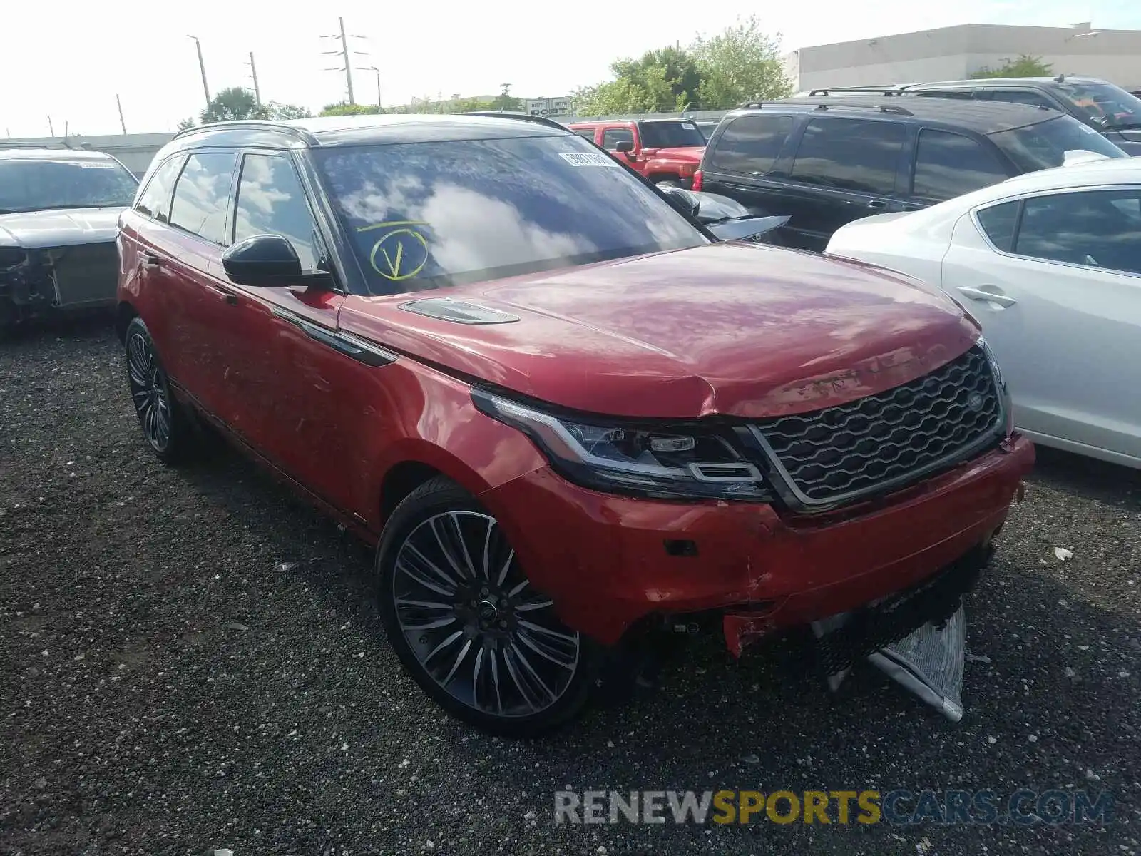 1 Photograph of a damaged car SALYL2FV5KA210348 LAND ROVER ALL OTHER 2019