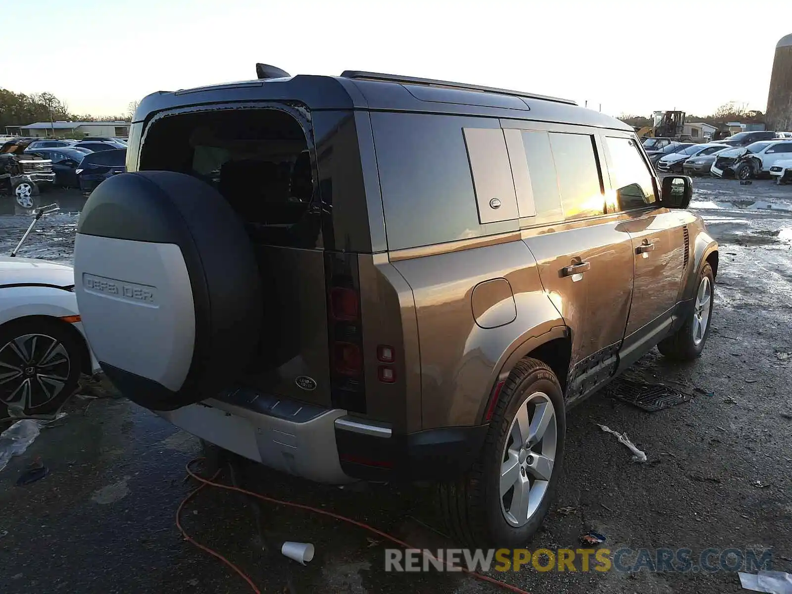 4 Photograph of a damaged car SALE17EU6L2008337 LAND ROVER ALL OTHER 2020