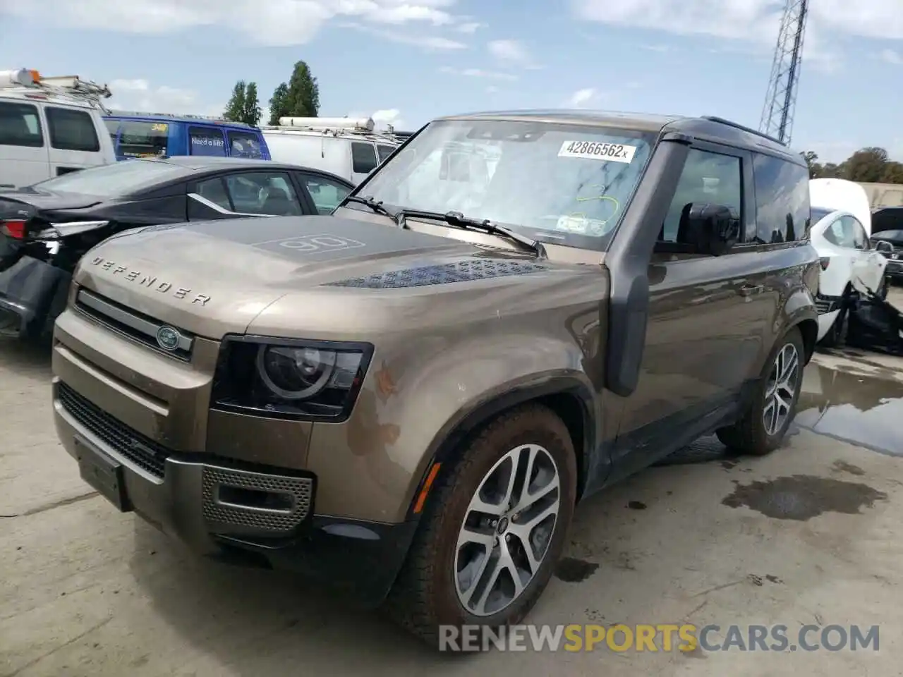 2 Photograph of a damaged car SALE26RUXN2069923 LAND ROVER ALL OTHER 2022