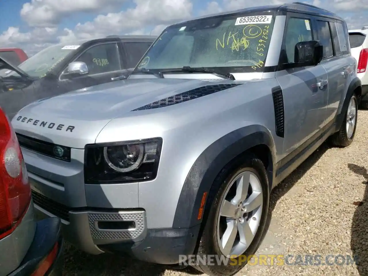 2 Photograph of a damaged car SALE17EU0L2010231 LAND ROVER DEFENDER 2020