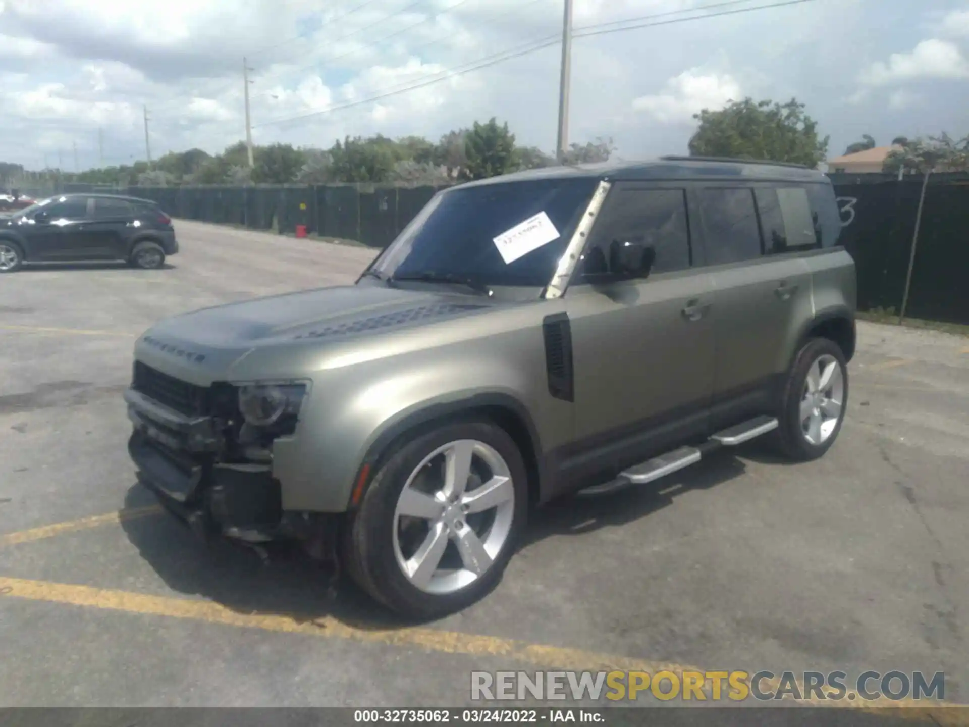 2 Photograph of a damaged car SALE1EEU3L2016870 LAND ROVER DEFENDER 2020