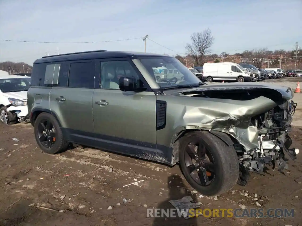 4 Photograph of a damaged car SALE1EEU6L2030133 LAND ROVER DEFENDER 2020