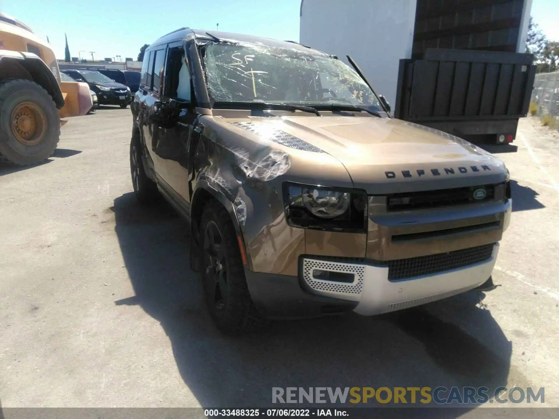 1 Photograph of a damaged car SALE1EEU7L2018430 LAND ROVER DEFENDER 2020