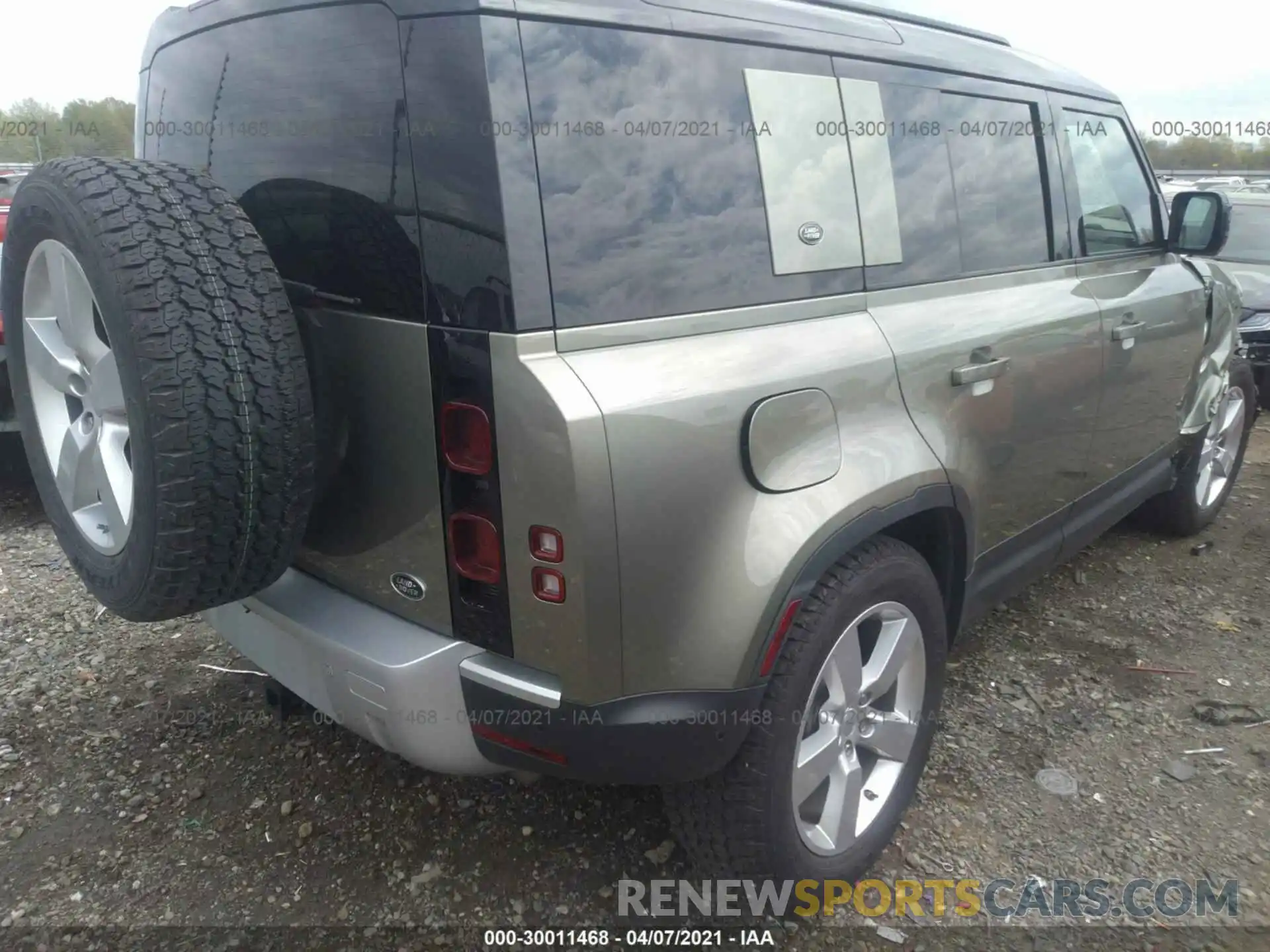 4 Фотография поврежденного автомобиля SALE1EEU8L2021062 LAND ROVER DEFENDER 2020