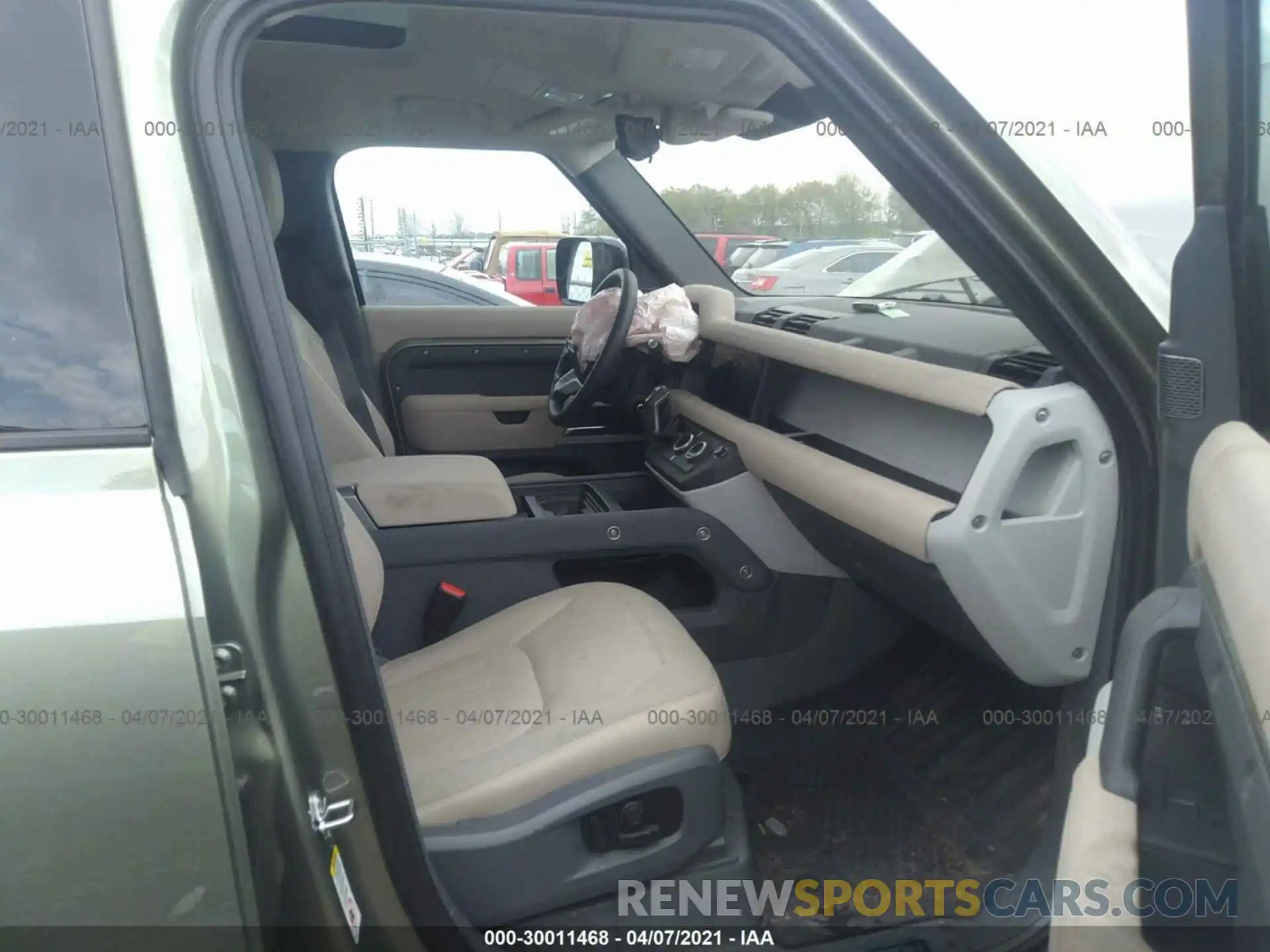 5 Photograph of a damaged car SALE1EEU8L2021062 LAND ROVER DEFENDER 2020