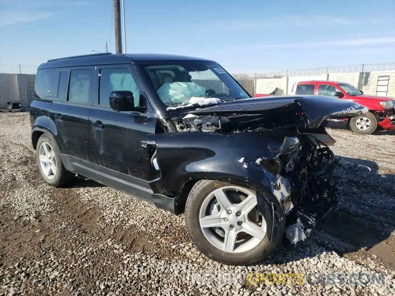 1 Photograph of a damaged car SALE97EU4L2026439 LAND ROVER DEFENDER 2020