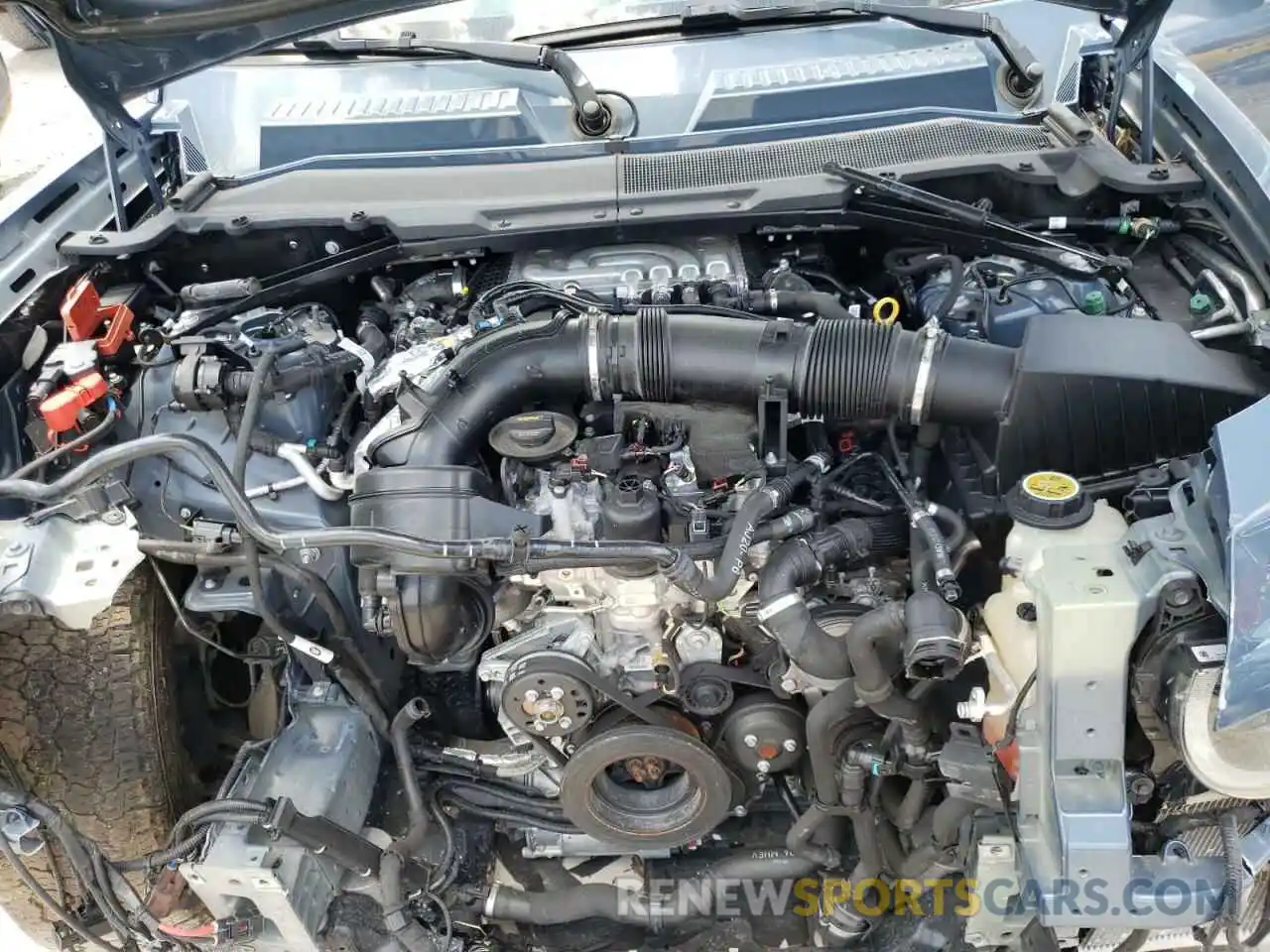 7 Photograph of a damaged car SALE9EEU0L2026636 LAND ROVER DEFENDER 2020