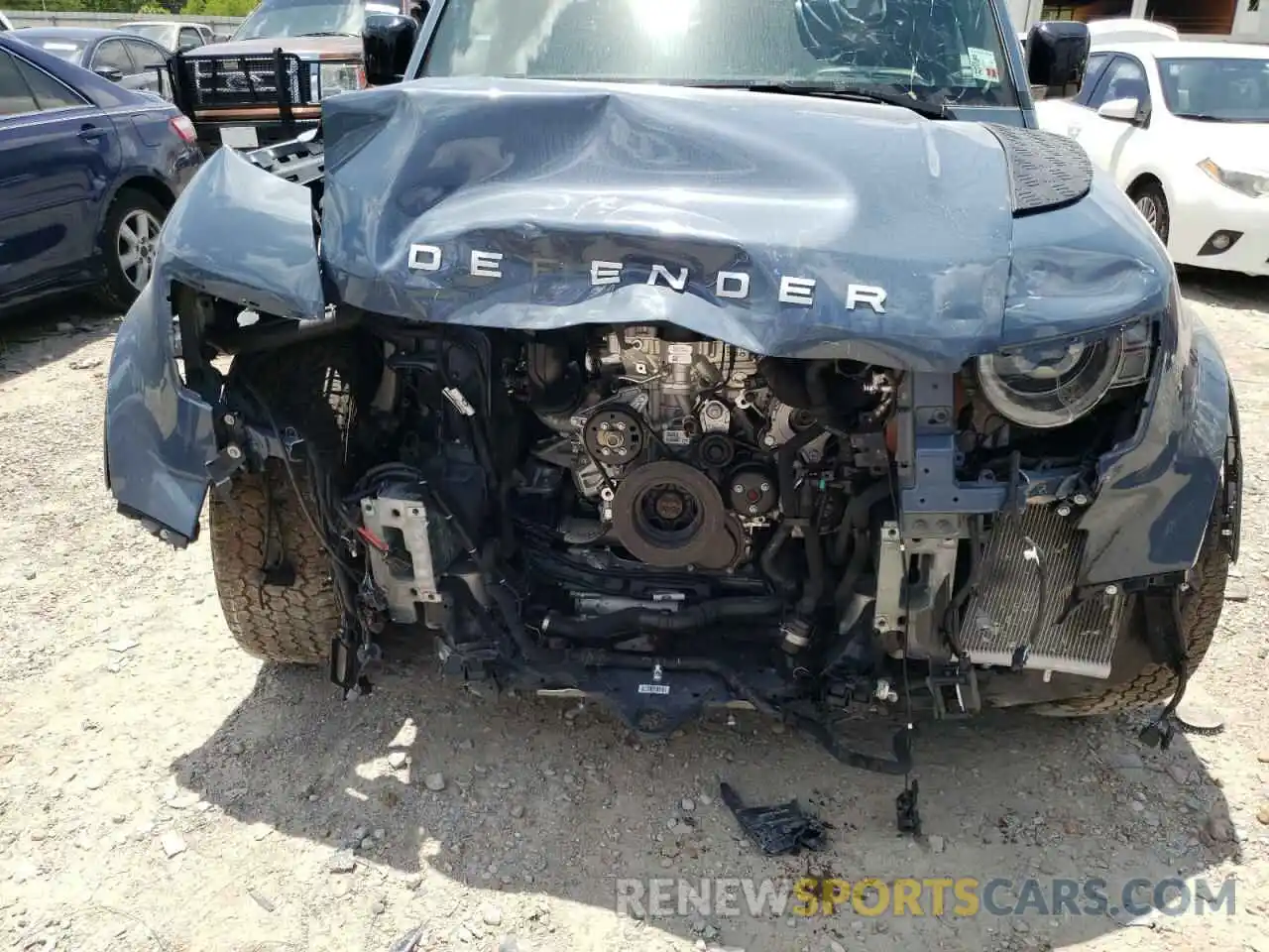 9 Photograph of a damaged car SALE9EEU0L2026636 LAND ROVER DEFENDER 2020