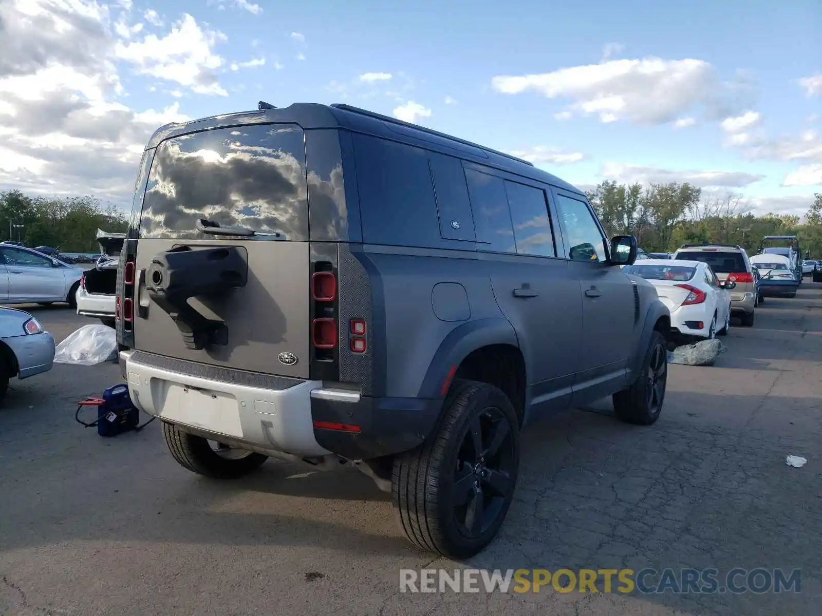 4 Photograph of a damaged car SALE9EEU3L2015095 LAND ROVER DEFENDER 2020