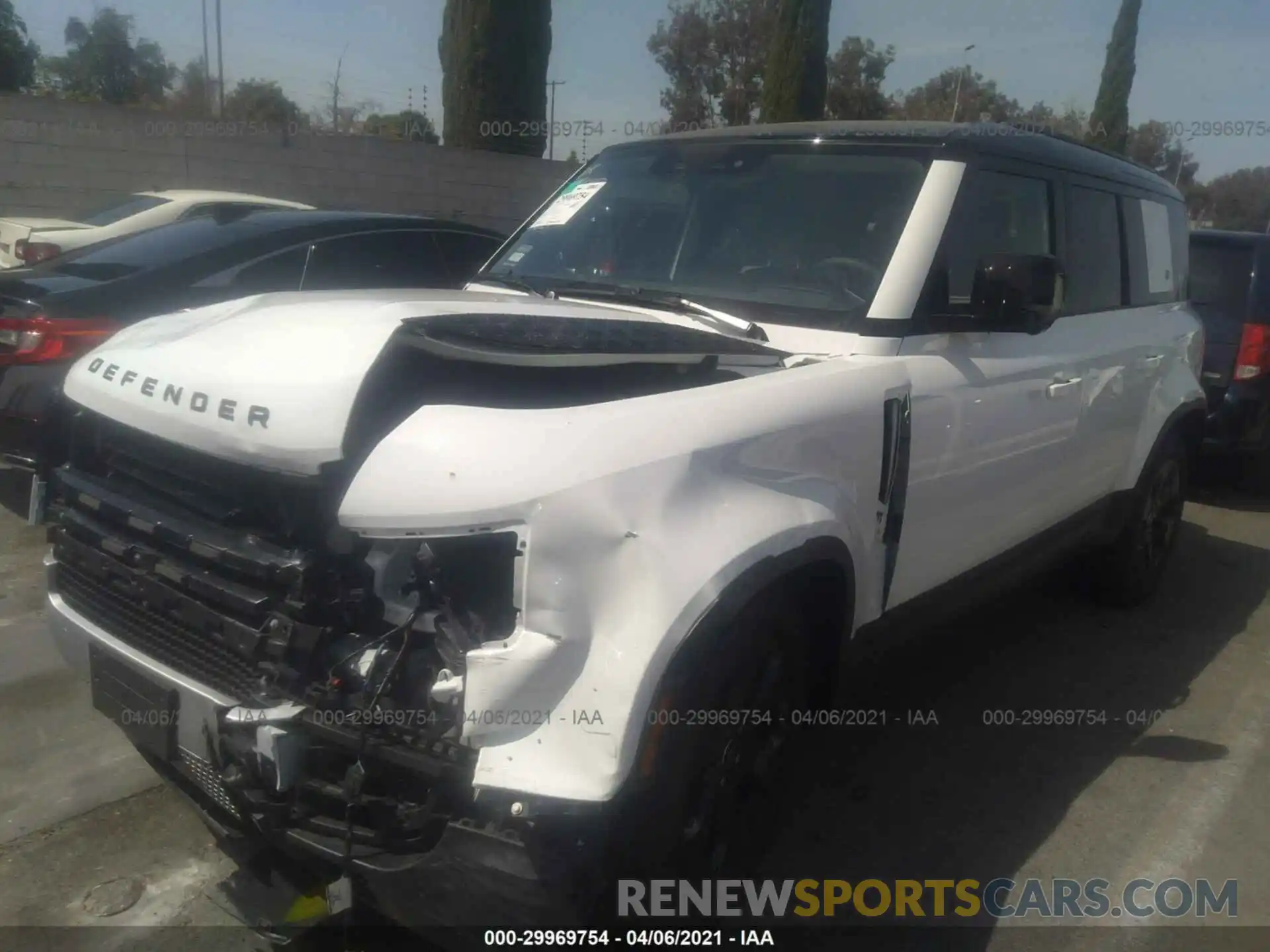 2 Photograph of a damaged car SALE9EEU7L2032207 LAND ROVER DEFENDER 2020