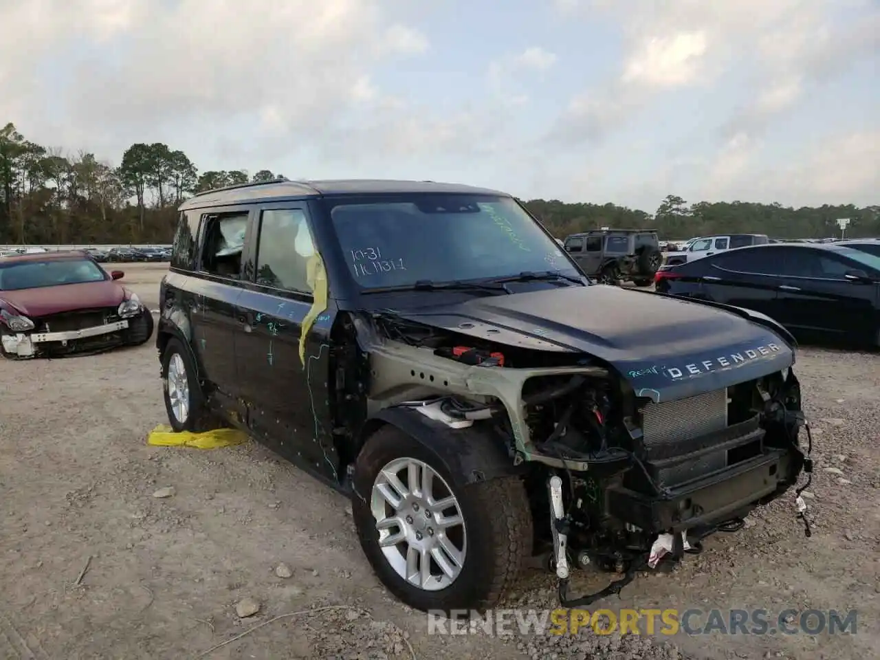 1 Photograph of a damaged car SALEJ7EX1L2018994 LAND ROVER DEFENDER 2020