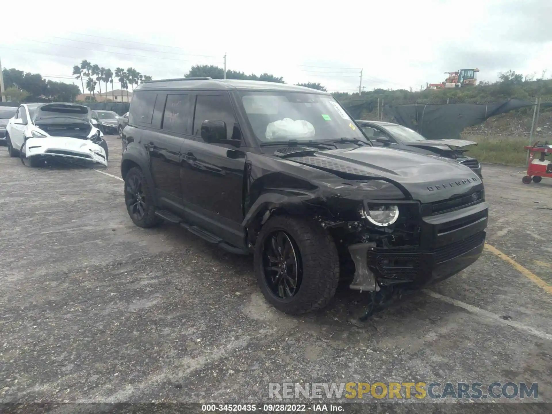 1 Photograph of a damaged car SALEJ7EX7L2020099 LAND ROVER DEFENDER 2020