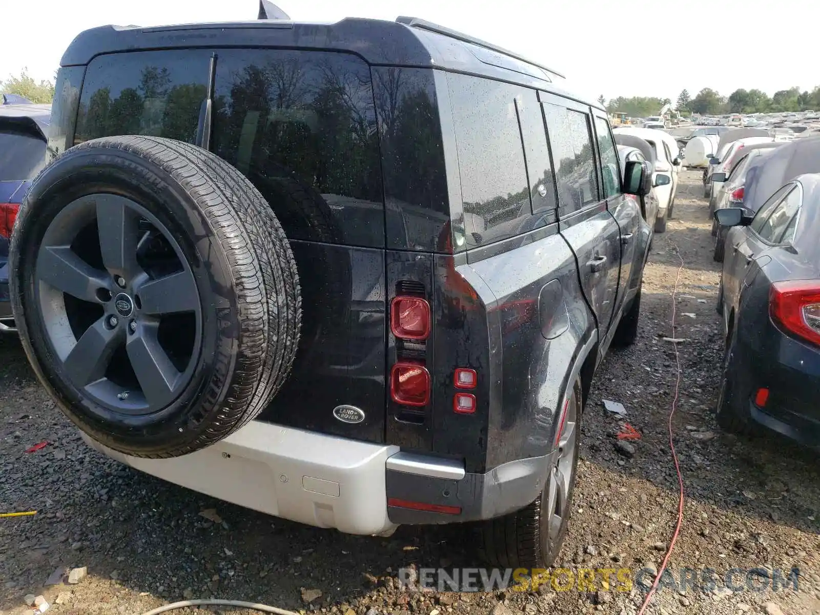 4 Фотография поврежденного автомобиля SALEJEEX1L2031359 LAND ROVER DEFENDER 2020