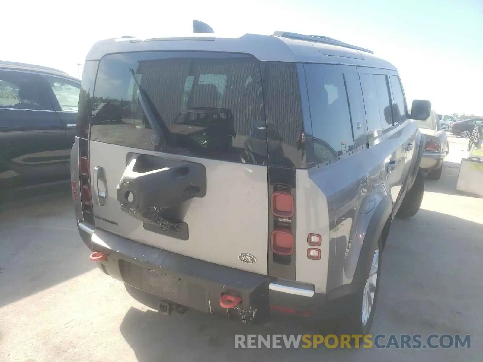 4 Photograph of a damaged car SALEKEEX2L2007343 LAND ROVER DEFENDER 2020