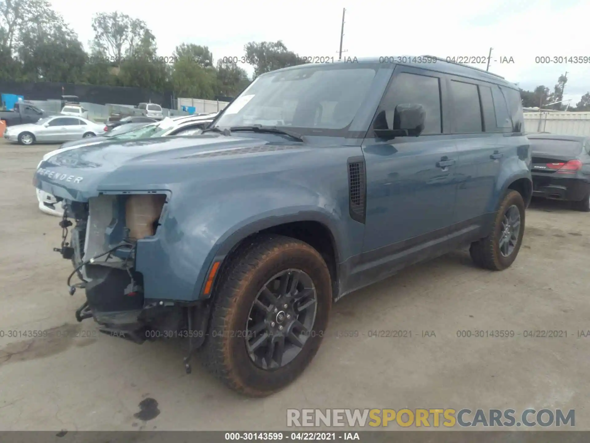 2 Фотография поврежденного автомобиля SALEKEEX8L2008299 LAND ROVER DEFENDER 2020