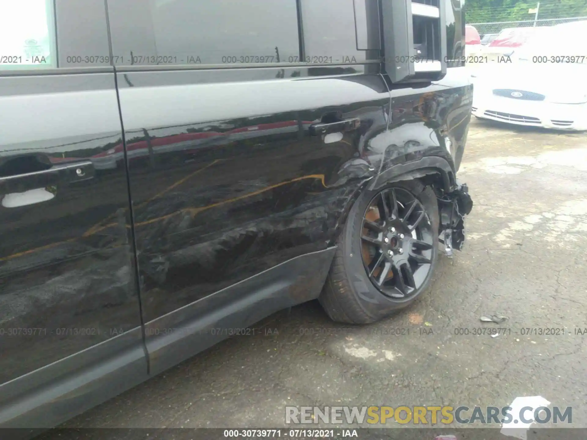 6 Photograph of a damaged car SALEP7EU1L2021138 LAND ROVER DEFENDER 2020