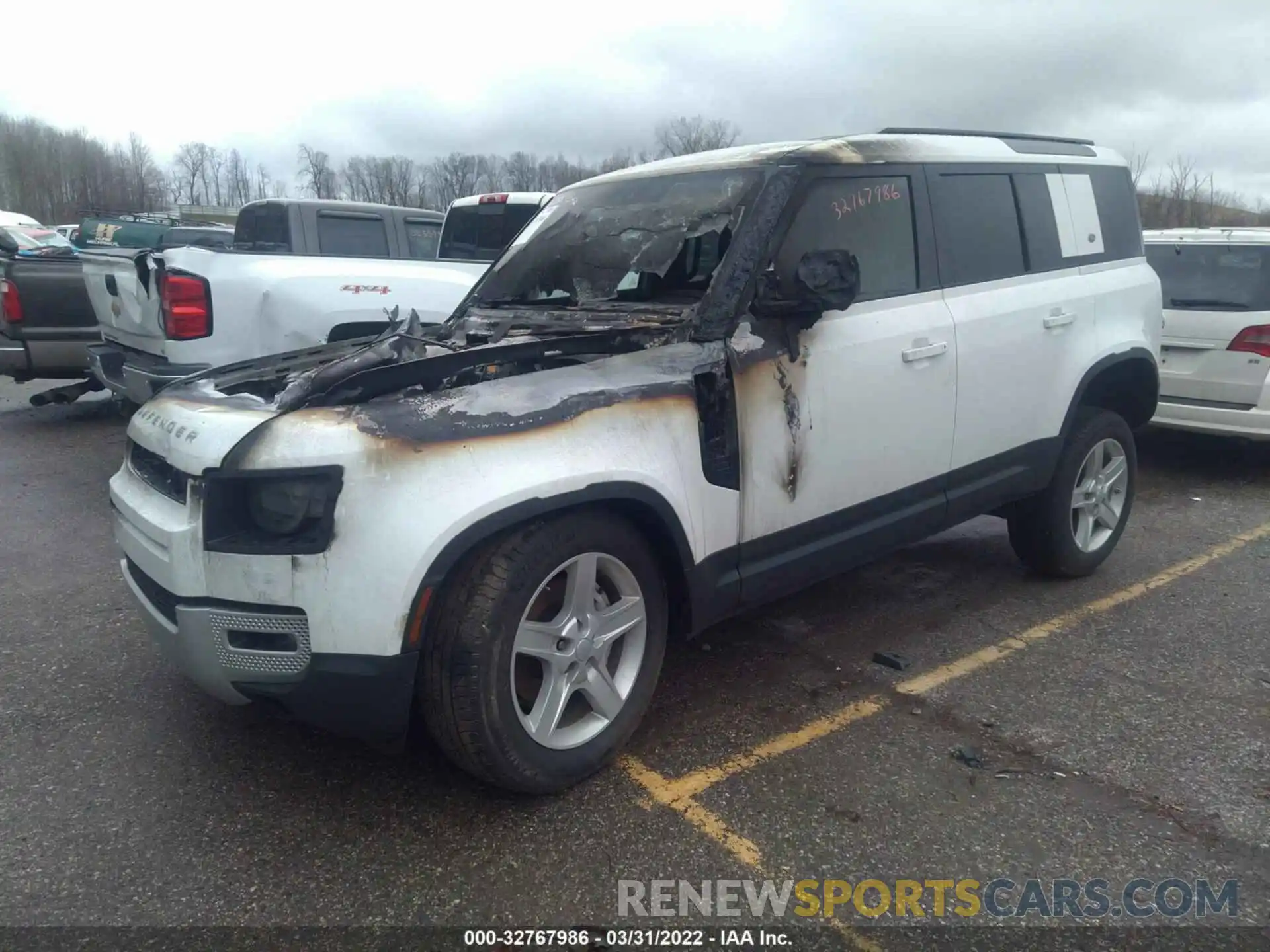 2 Photograph of a damaged car SALEP7EU6L2033981 LAND ROVER DEFENDER 2020