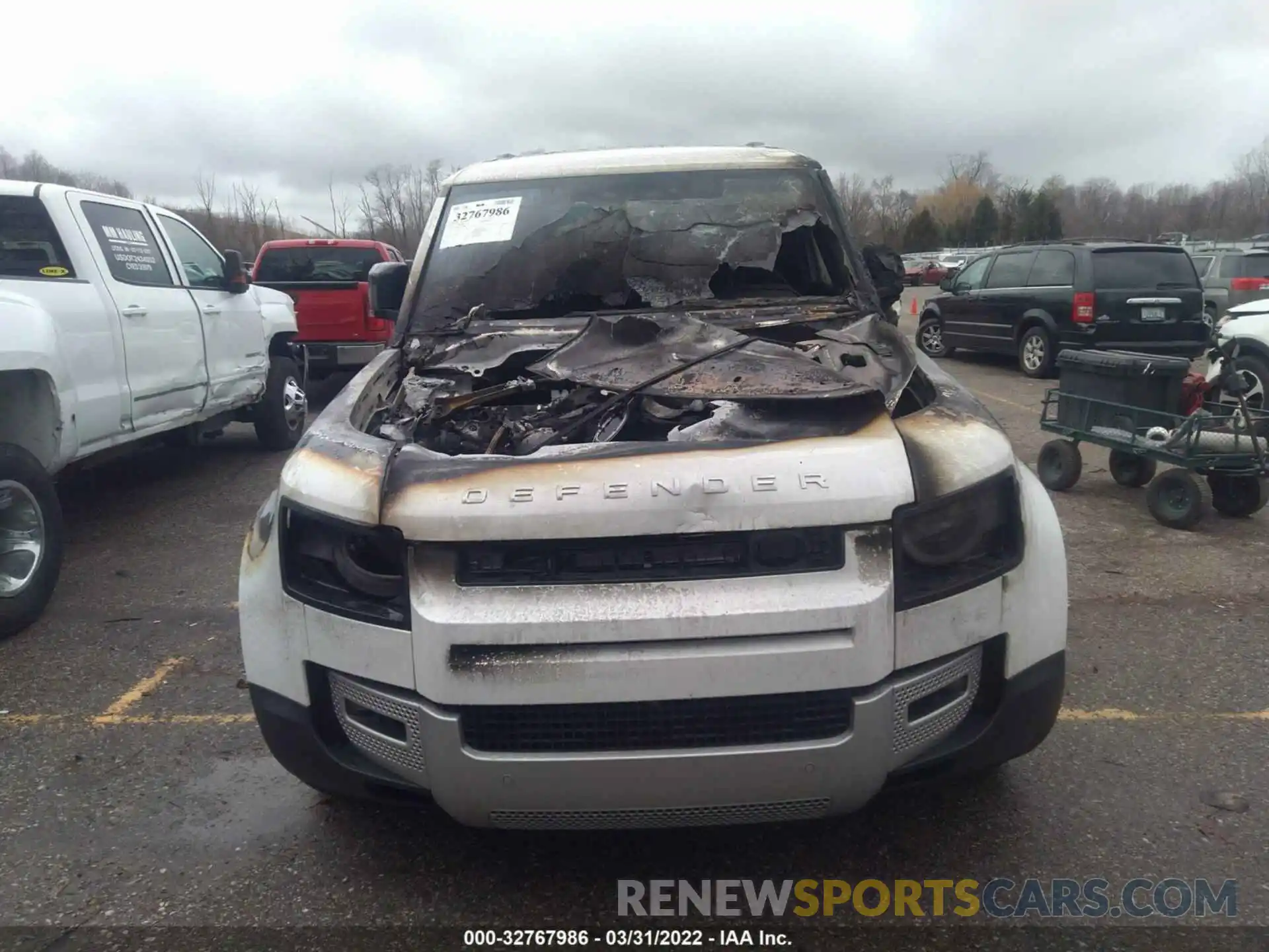 6 Photograph of a damaged car SALEP7EU6L2033981 LAND ROVER DEFENDER 2020